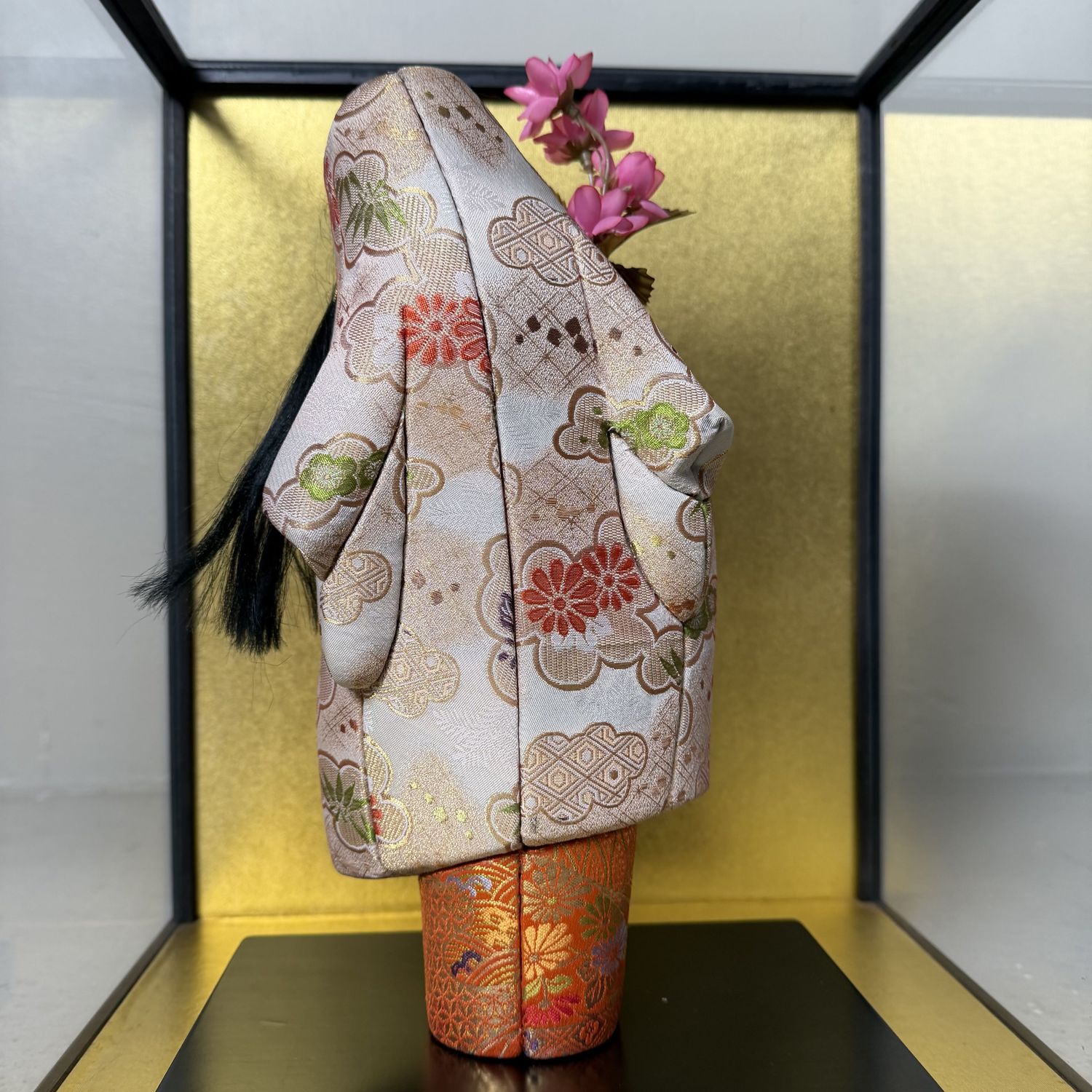 Japanese Ichimatsu Doll, Girl with Flower, Glass Display, 1970s
