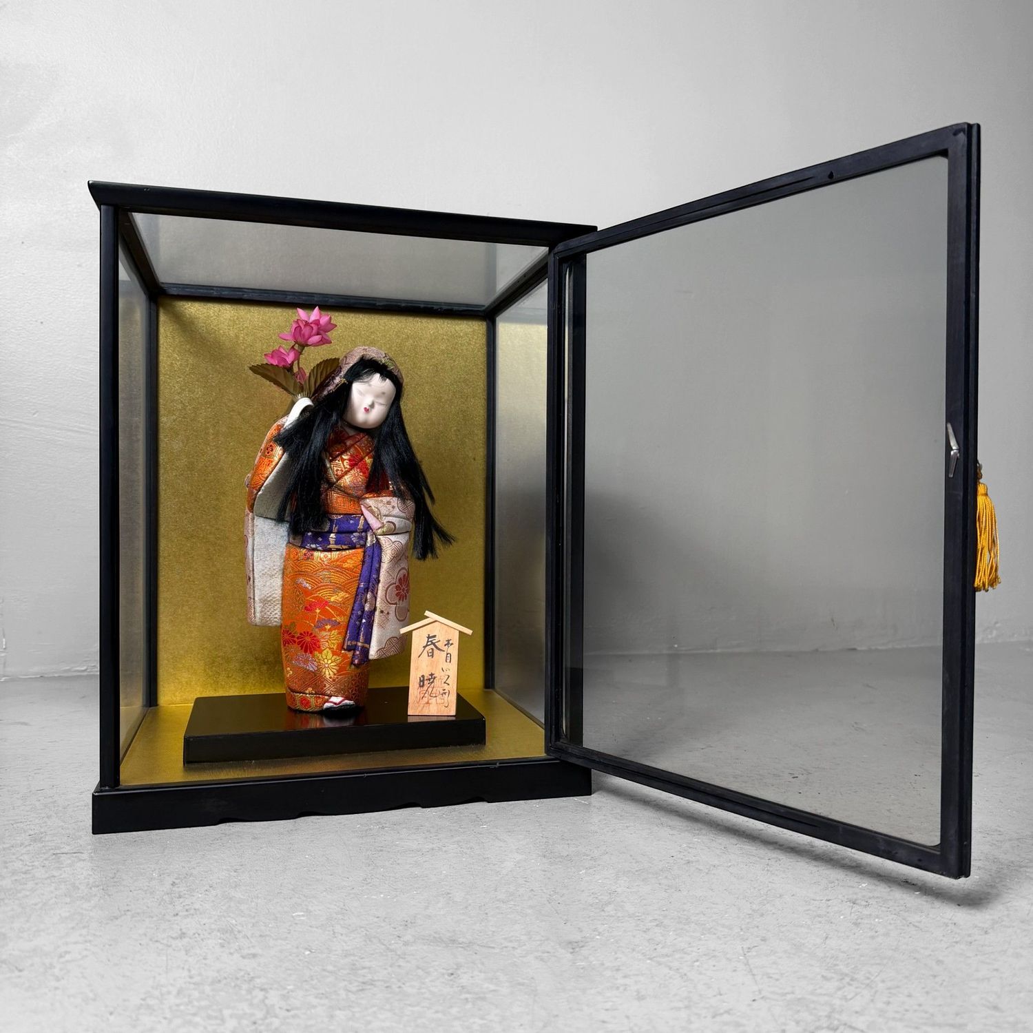 Japanese Ichimatsu Doll, Girl with Flower, Glass Display, 1970s