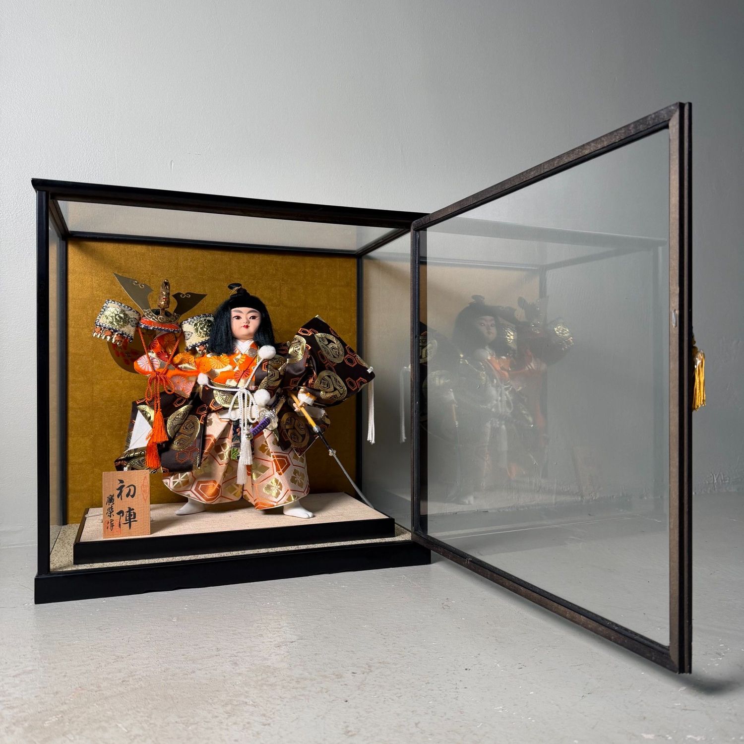 Japanese Hina-ningyō Warrior in Glass Display, “Hatsujin”, 1978