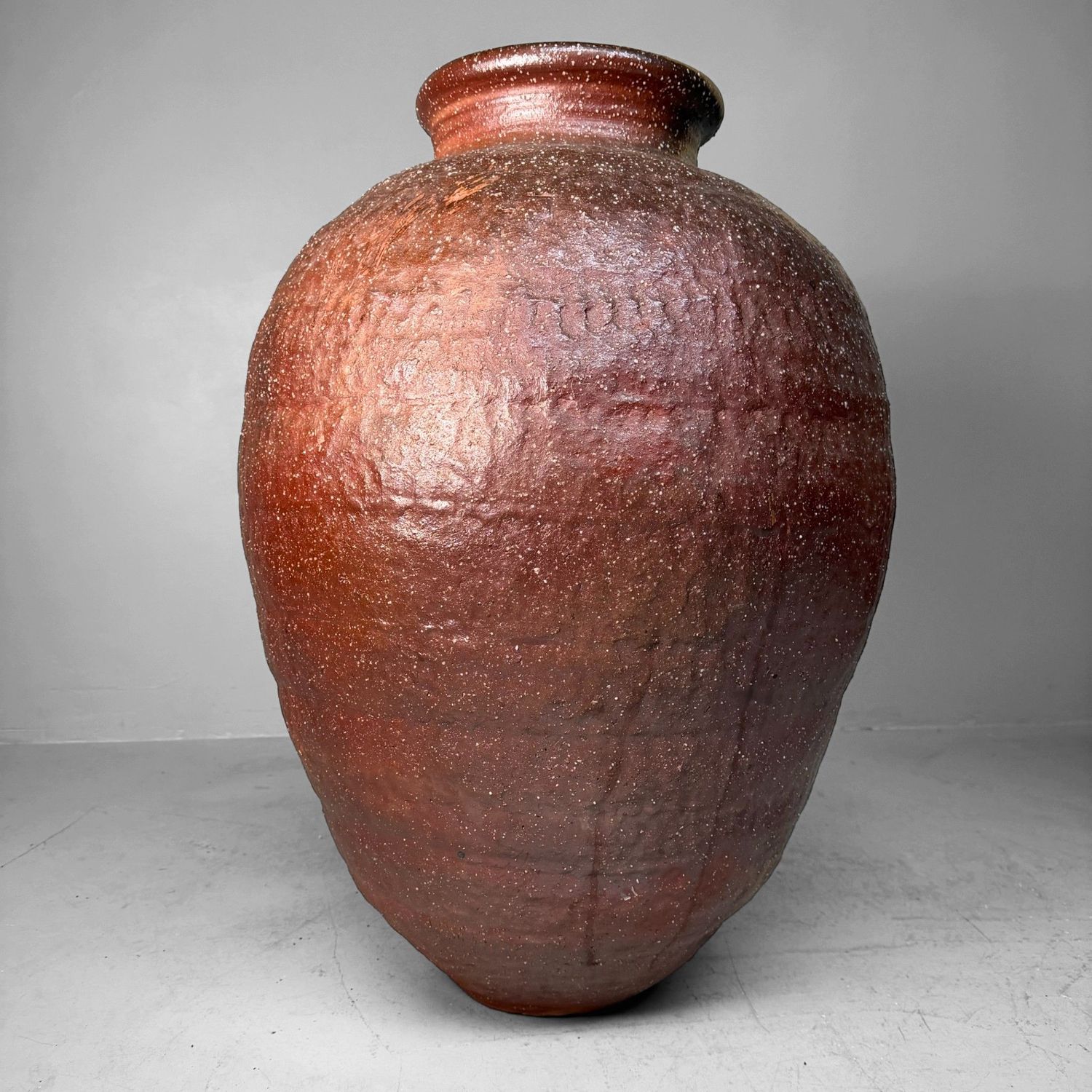 Large Shigaraki Tsubo – Monumental Floor Vase, 1940s