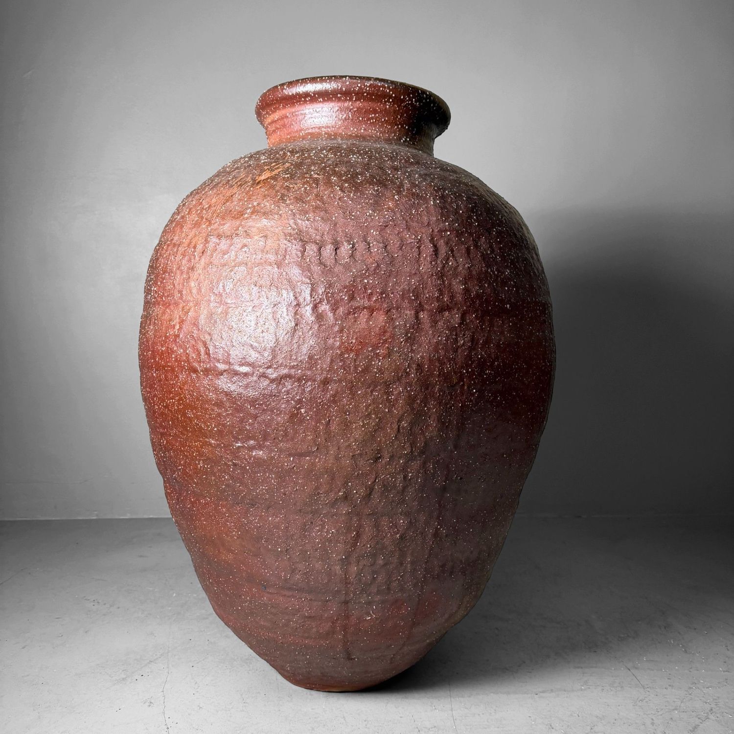 Large Shigaraki Tsubo – Monumental Floor Vase, 1940s