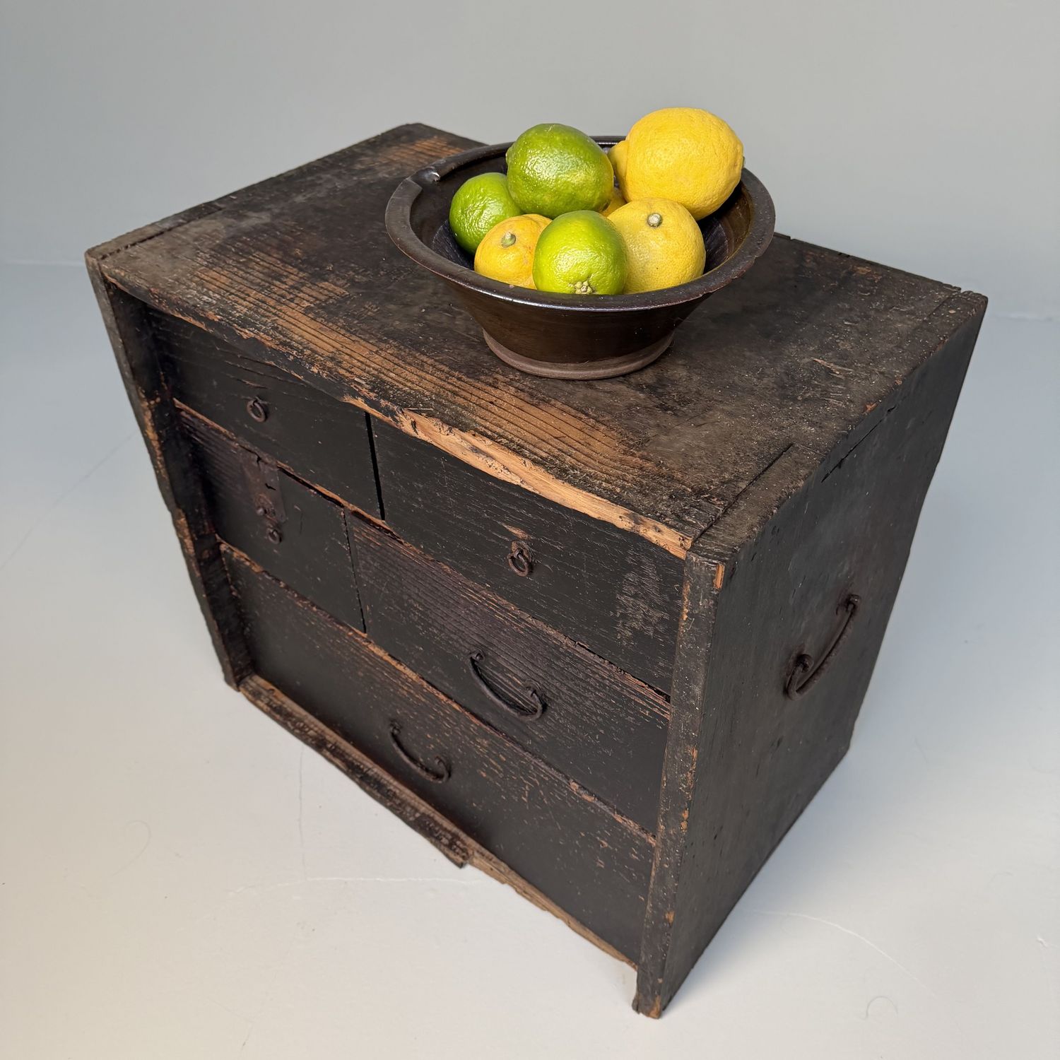Small Antique Japanese Tansu Chest, 1900s Small Antique Japanese Tansu Chest, 1900s