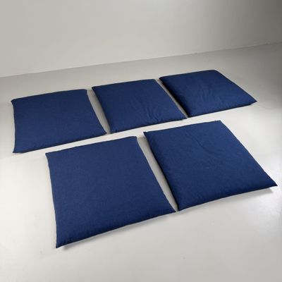 Set of 5 Vintage Zabuton Floor Cushions, Indigo, 1980s Set of 5 Vintage Zabuton Floor Cushions, Indigo, 1980s