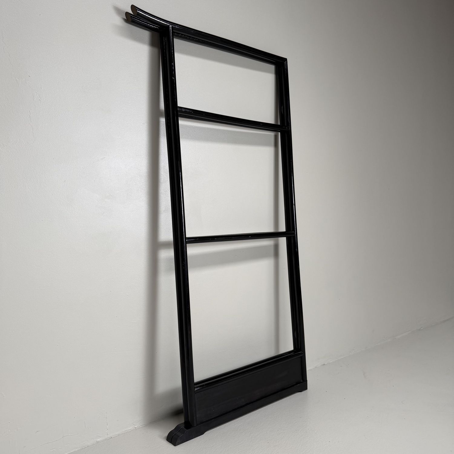 Antique Japanese Kimono Hanger, Black Lacquer Ikō with Cranes, 1920s