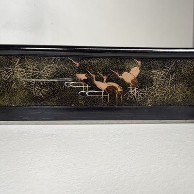 Antieke Japanse Kimono-hanger, Ikō in Zwarte Lak, Kraanvogels, 1920s