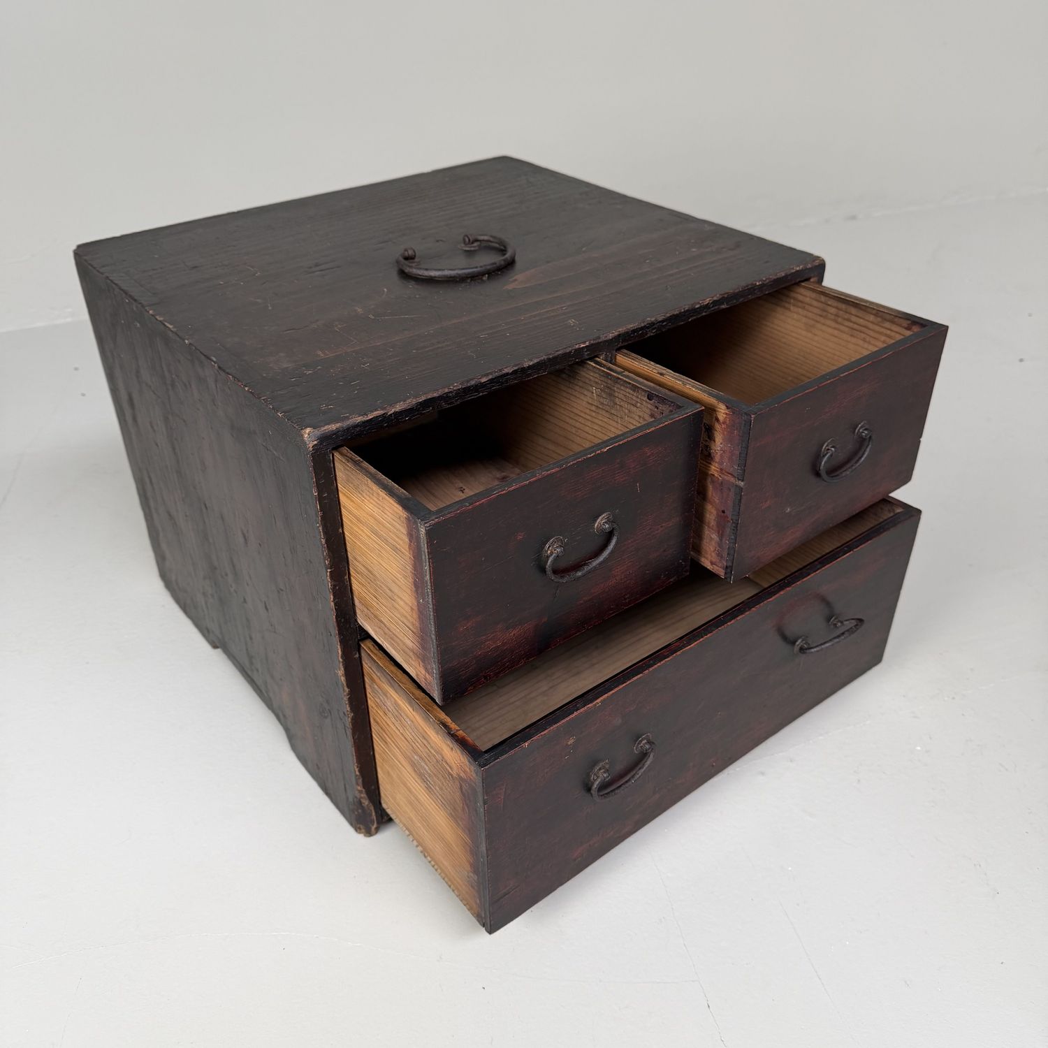 Antique Japanese Bunko Drawer Cabinet with Hidden Compartment, 1900s Antique Japanese Bunko Drawer Cabinet with Hidden Compartment, 1900s