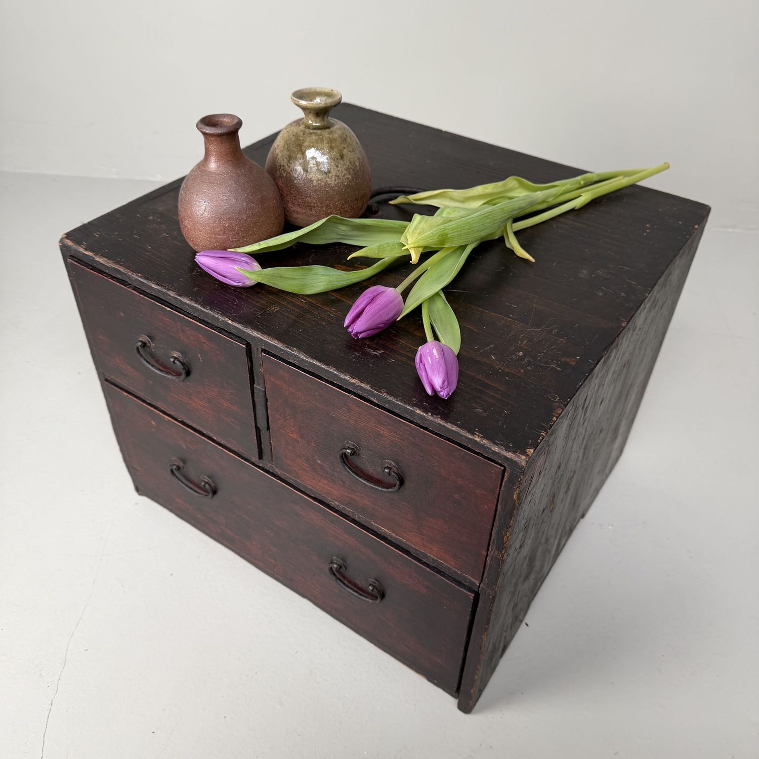 Antique Japanese Bunko Drawer Cabinet with Hidden Compartment, 1900s Antique Japanese Bunko Drawer Cabinet with Hidden Compartment, 1900s