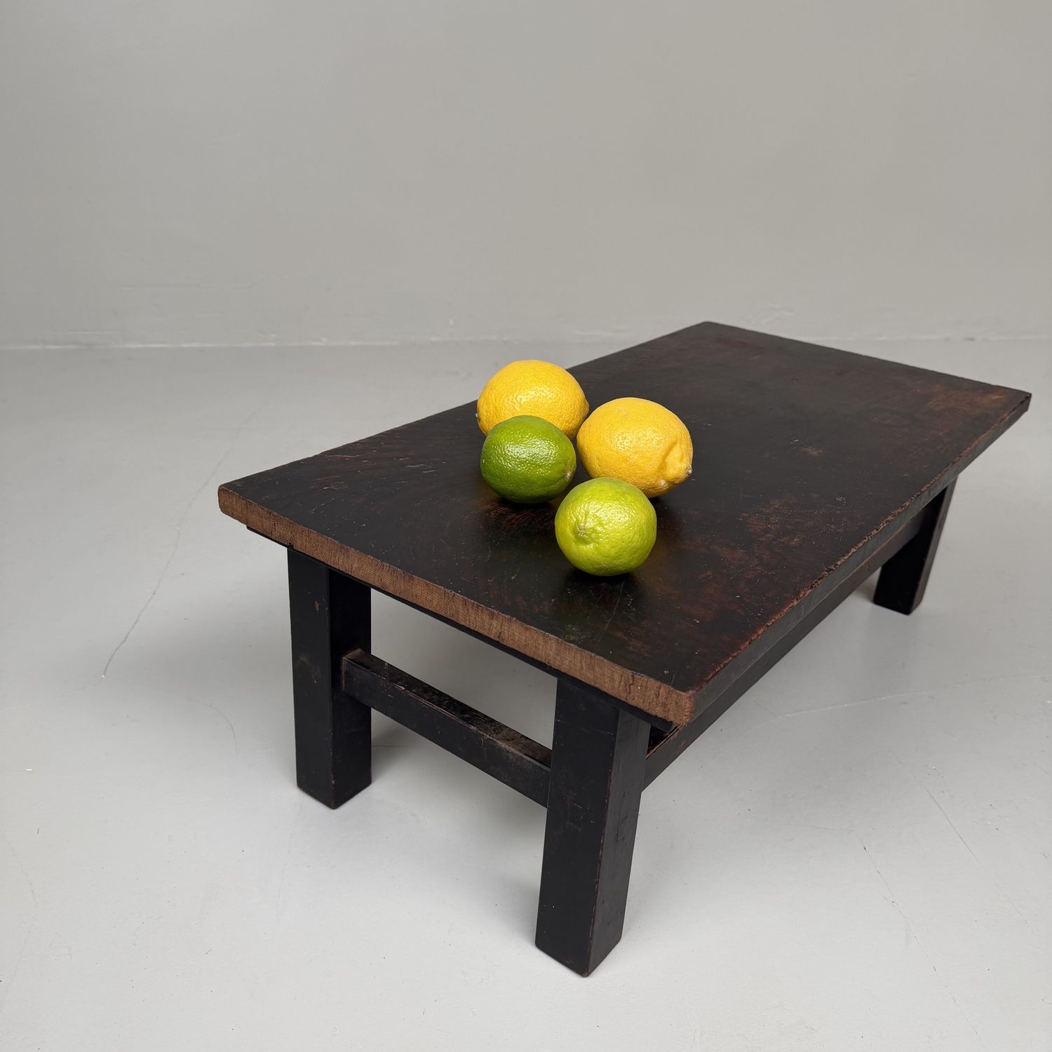 Japanese Minimalist Low Writing Table, Mingei, 1910s Japanese Minimalist Low Writing Table, Mingei, 1910s