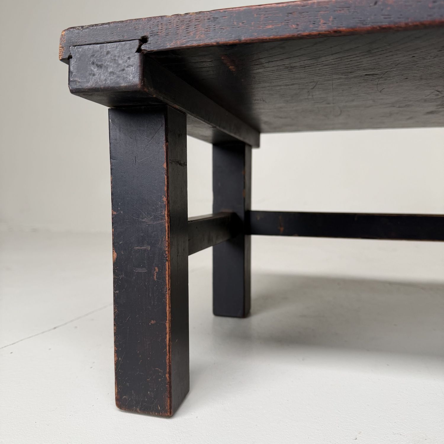 Japanese Minimalist Low Writing Table, Mingei, 1910s Japanese Minimalist Low Writing Table, Mingei, 1910s
