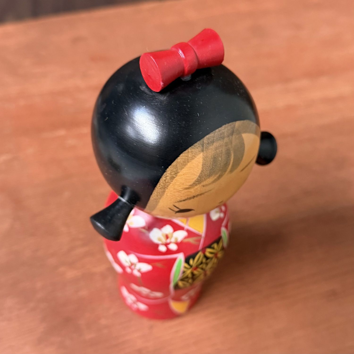 Schattige Vintage Japanse Kokeshi door Hosaka Torao, 1980s Schattige Vintage Japanse Kokeshi door Hosaka Torao, 1980s