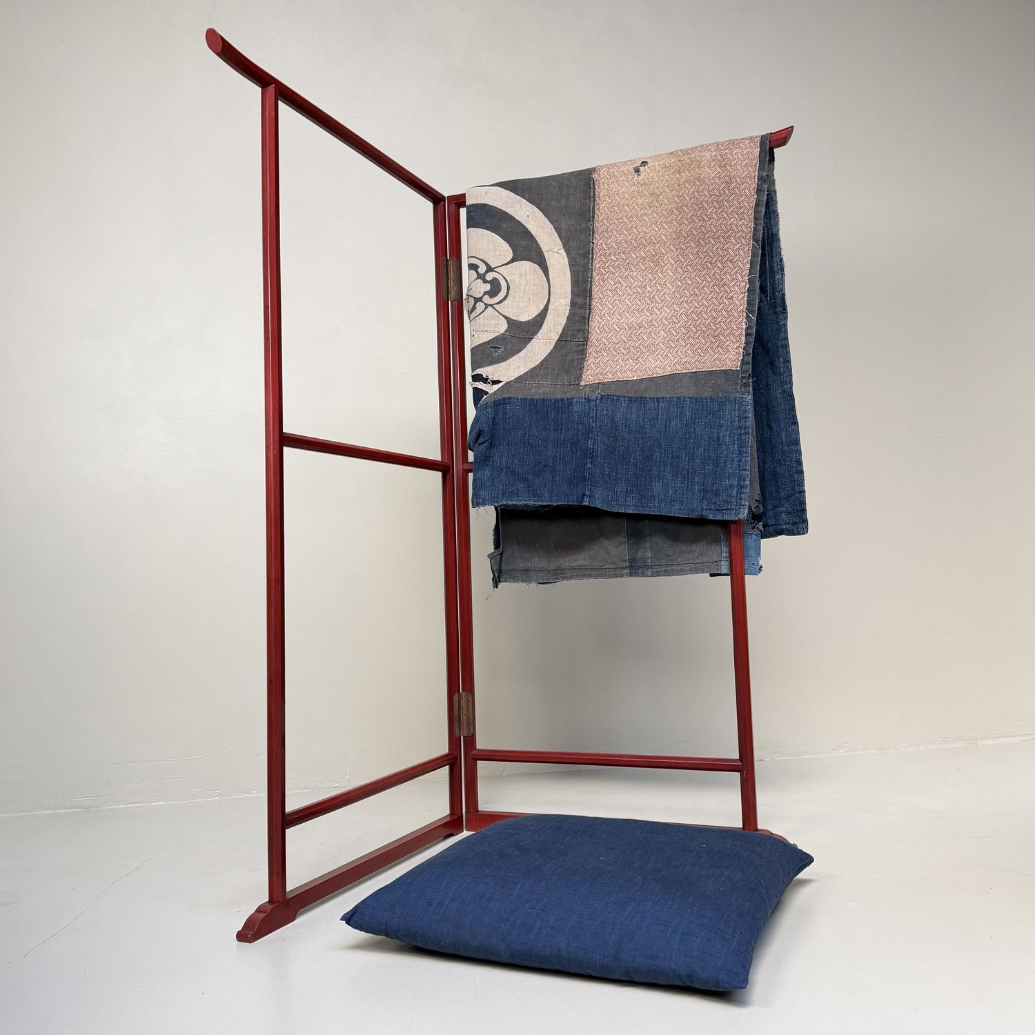 Japanese Kimono Display Hanger with Faceted Frame, 1950s