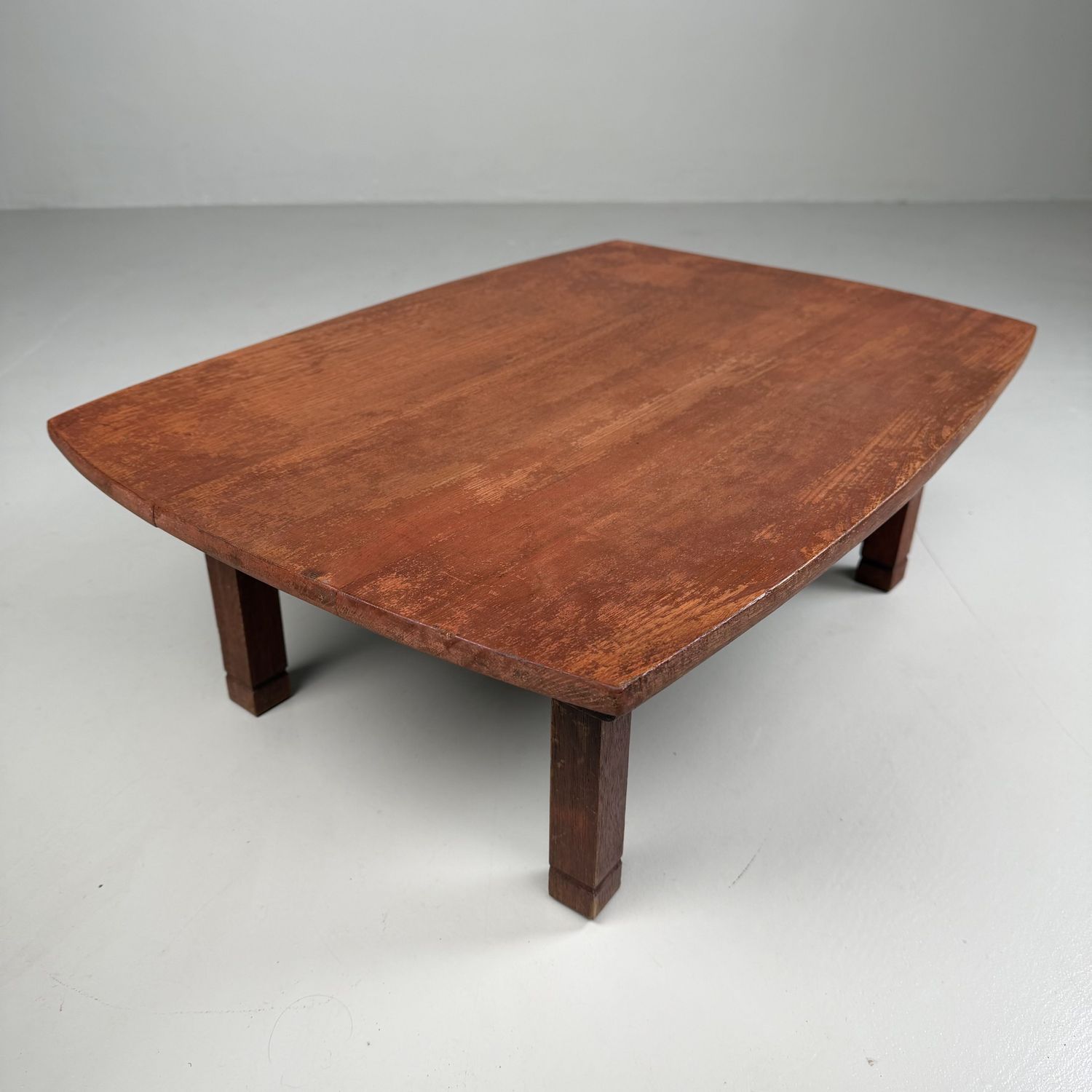 Klein Japans Tafeltje met inklapbare poten, 1950s