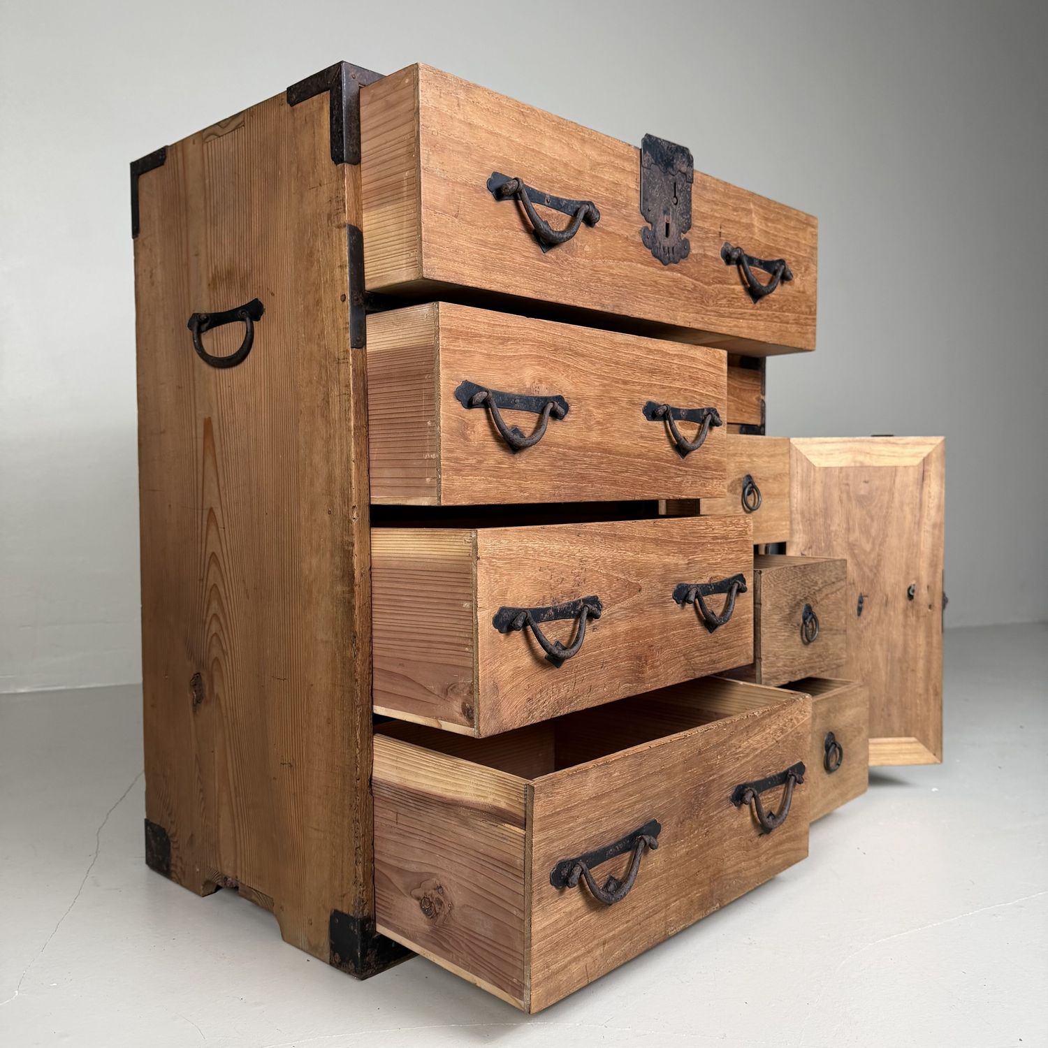Japanese Ko-Tansu, Storage Cabinet with Drawers, 1920s Japanese Ko-Tansu, Storage Cabinet with Drawers, 1920s