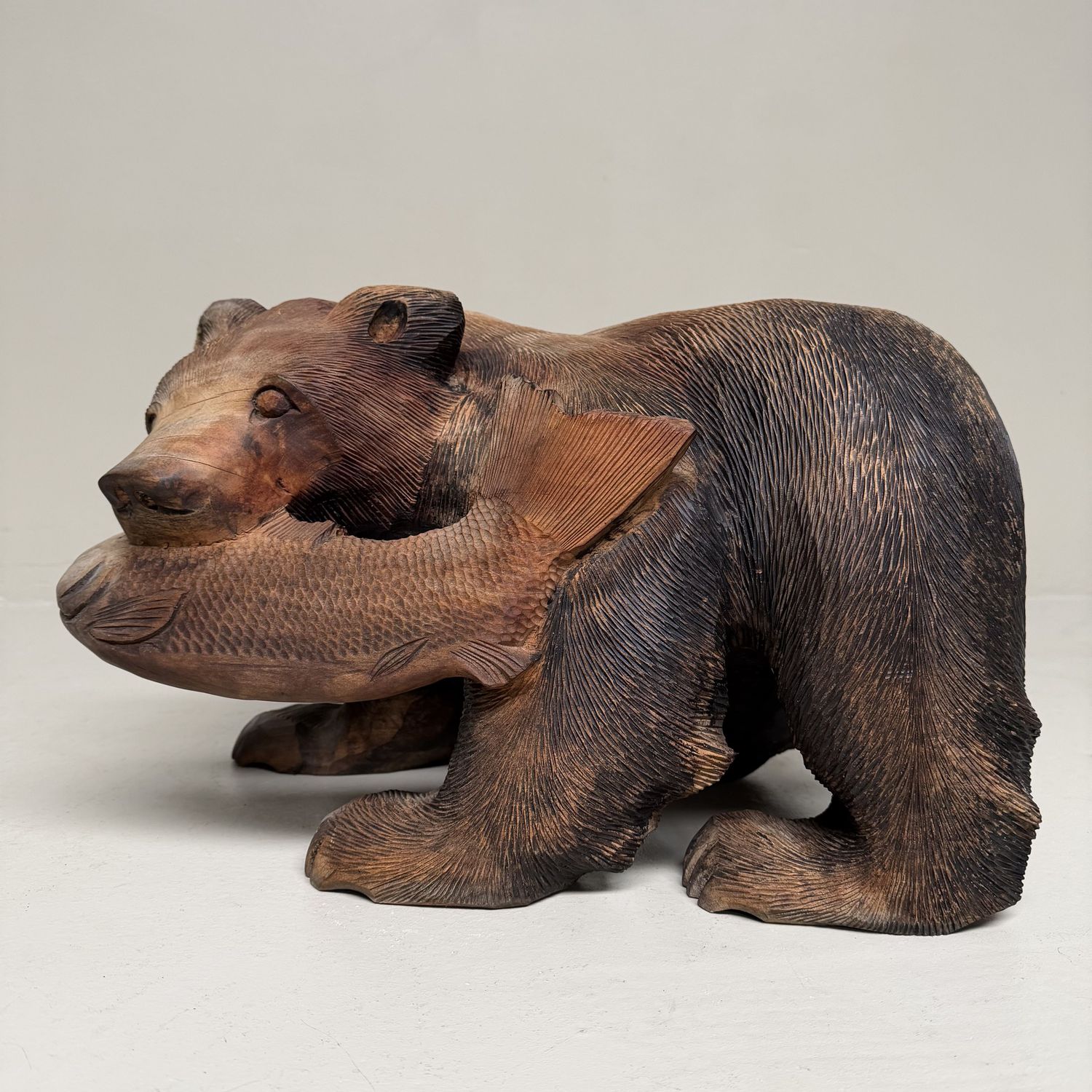 Grote Ainu Beer in Hout – Kibori Kuma, 1940s Grote Ainu Beer in Hout – Kibori Kuma, 1940s