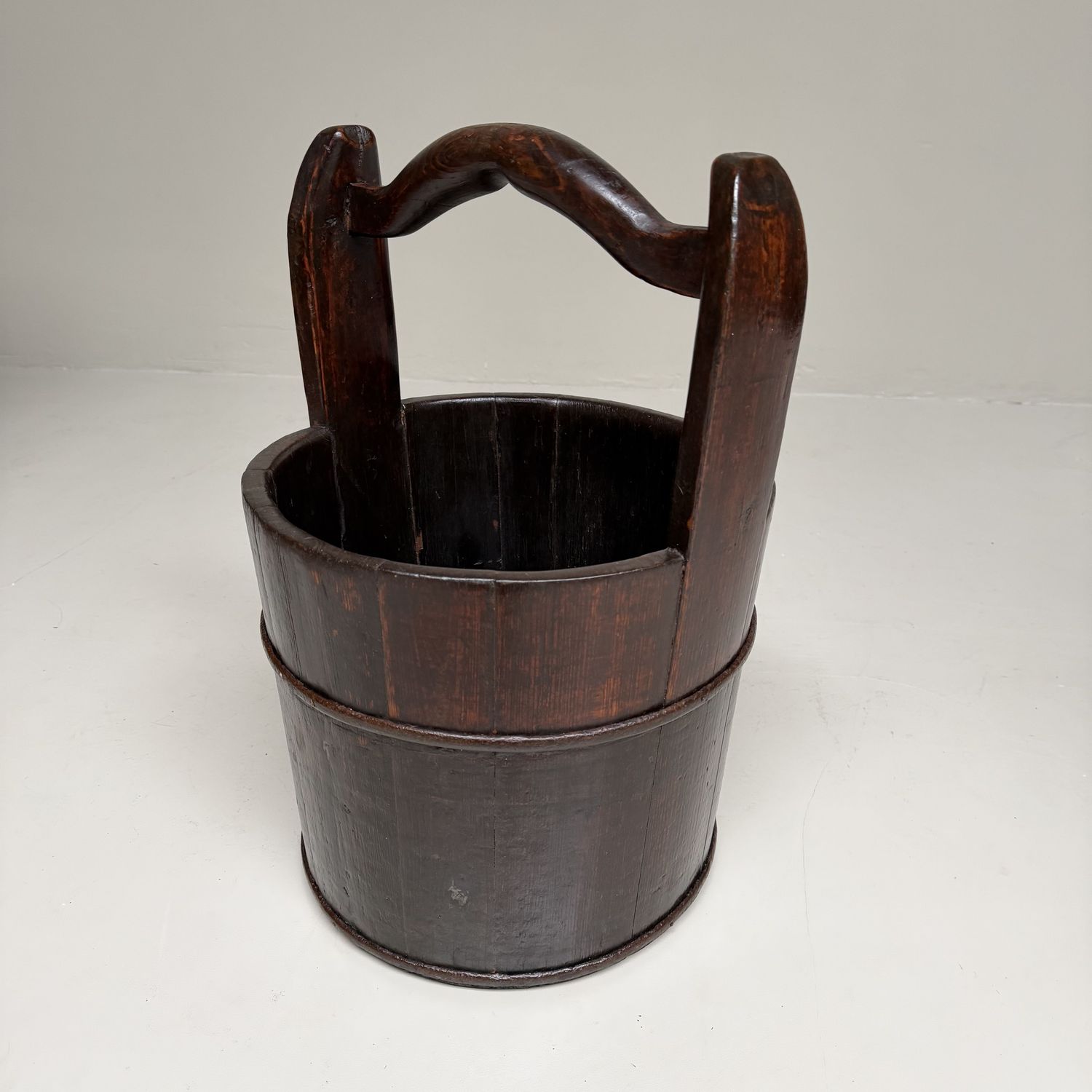 Grote Traditionele Japanse Emmer met Draagbeugel – Teoke, 1900s