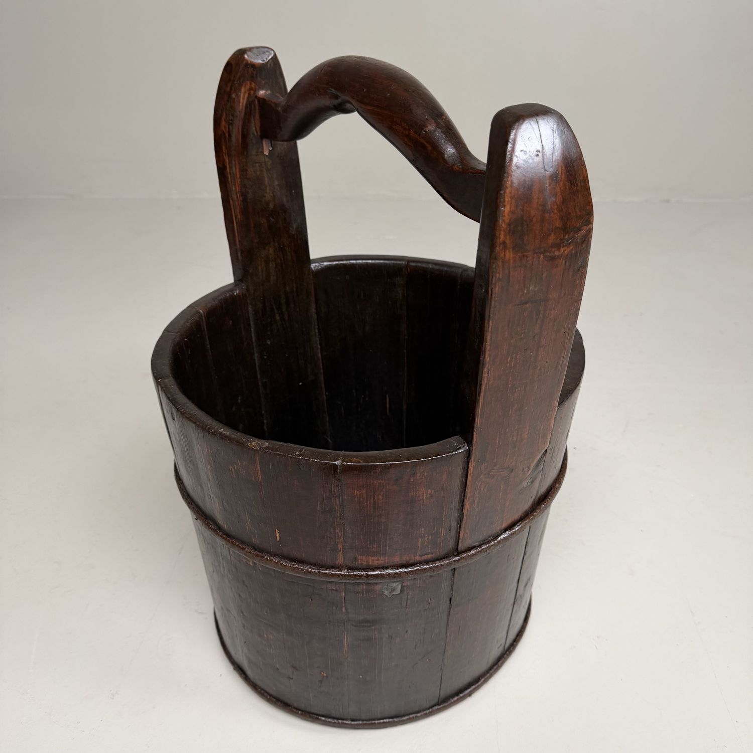 Grote Traditionele Japanse Emmer met Draagbeugel – Teoke, 1900s