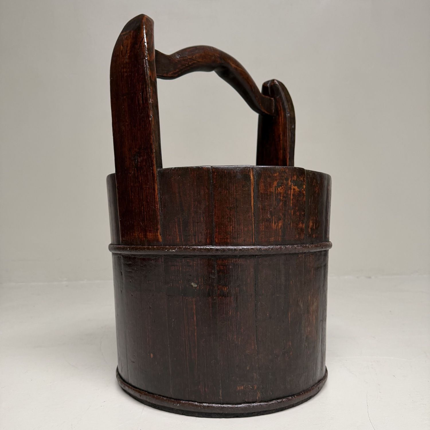 Grote Traditionele Japanse Emmer met Draagbeugel – Teoke, 1900s