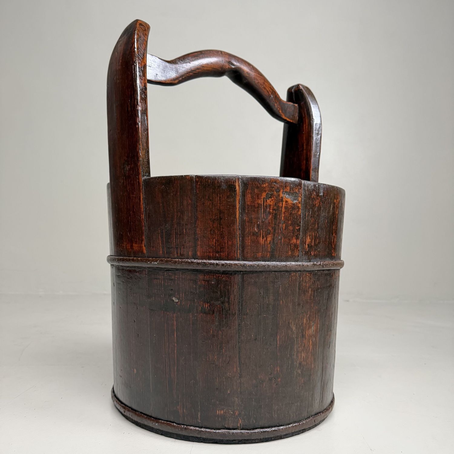 Grote Traditionele Japanse Emmer met Draagbeugel – Teoke, 1900s