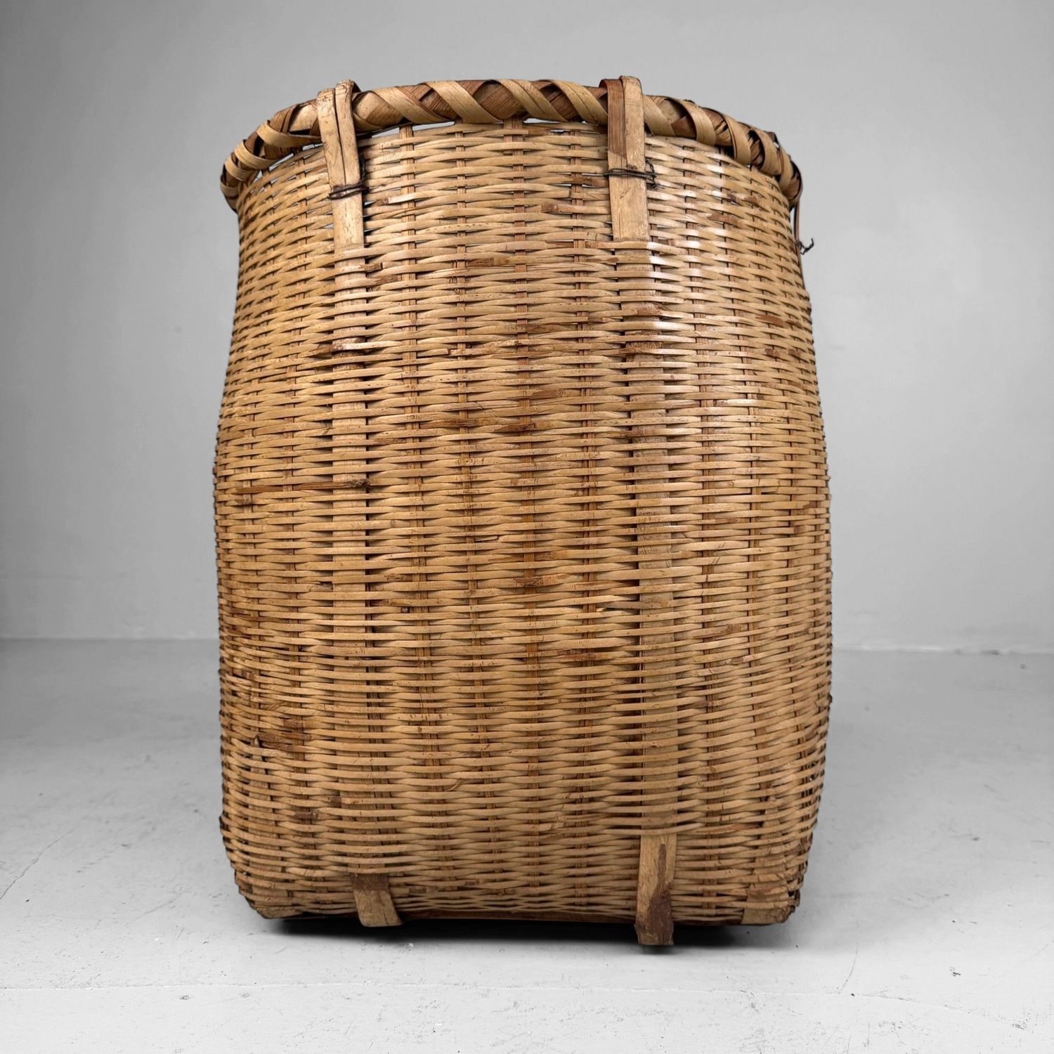 Japanse Handgevlochten Bamboe Draagmand, Seoi-kago – 1960s