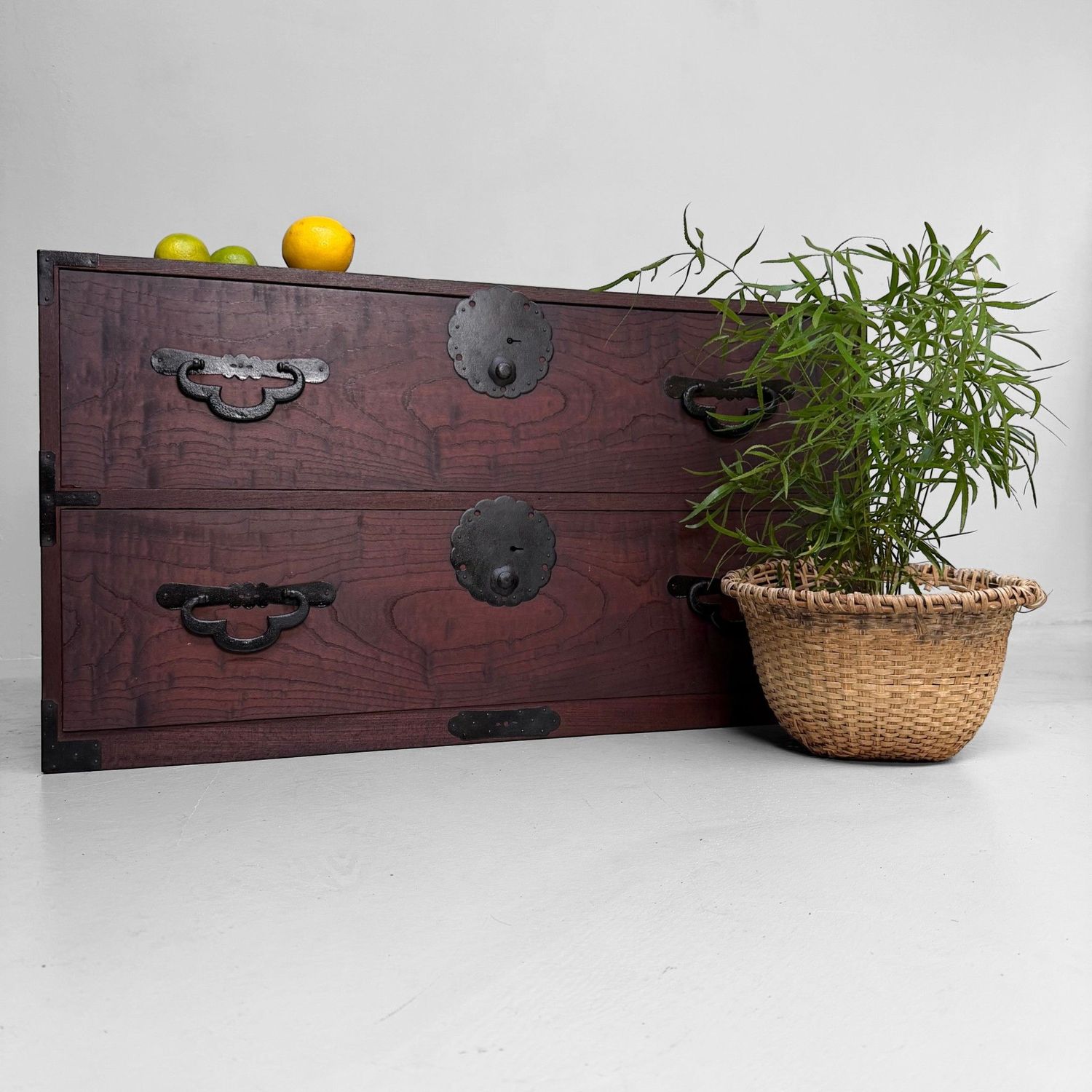 Japanese Low Kimono Tansu with Two Drawers, 1900s