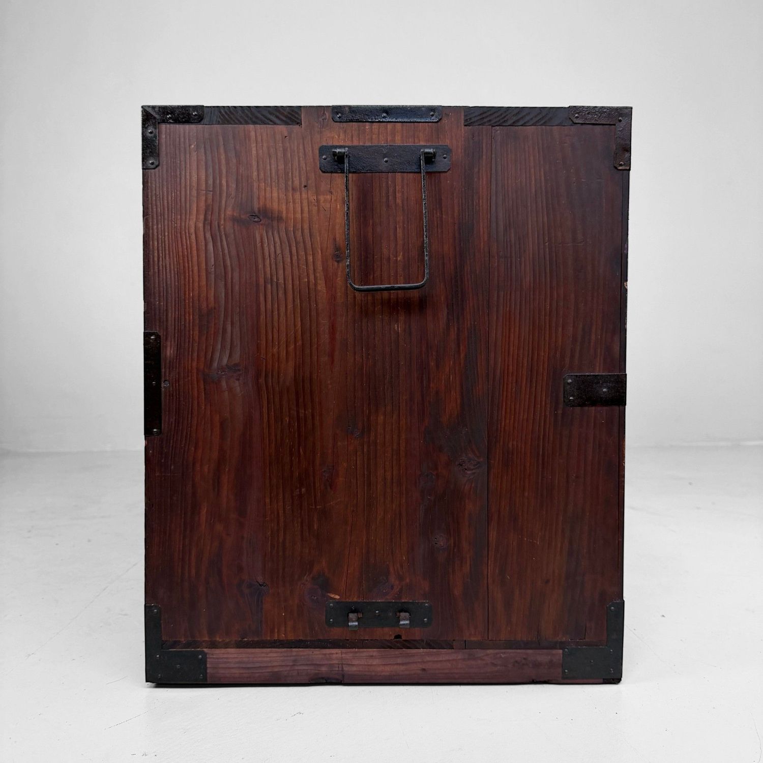 Japanese Low Kimono Tansu with Two Drawers, 1900s