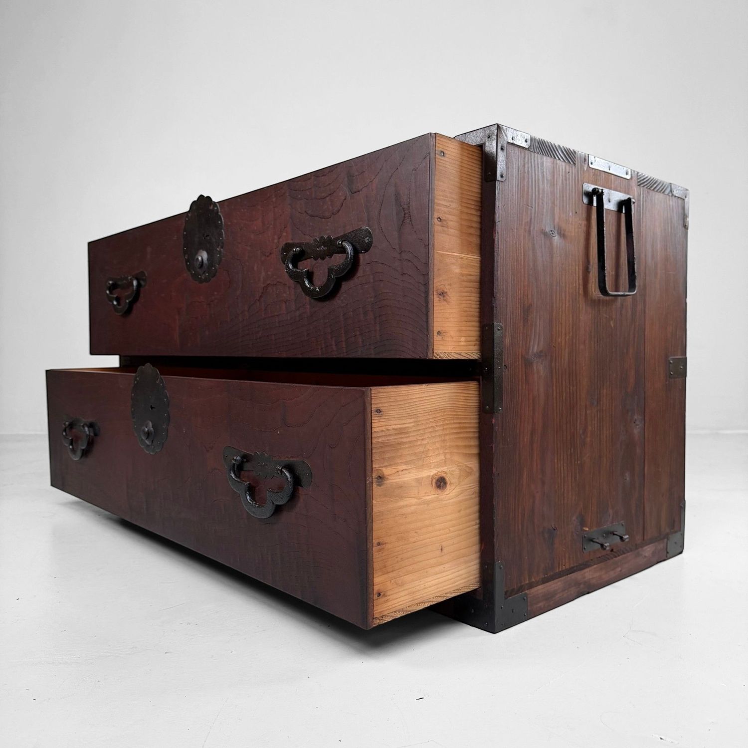 Japanese Low Kimono Tansu with Two Drawers, 1900s
