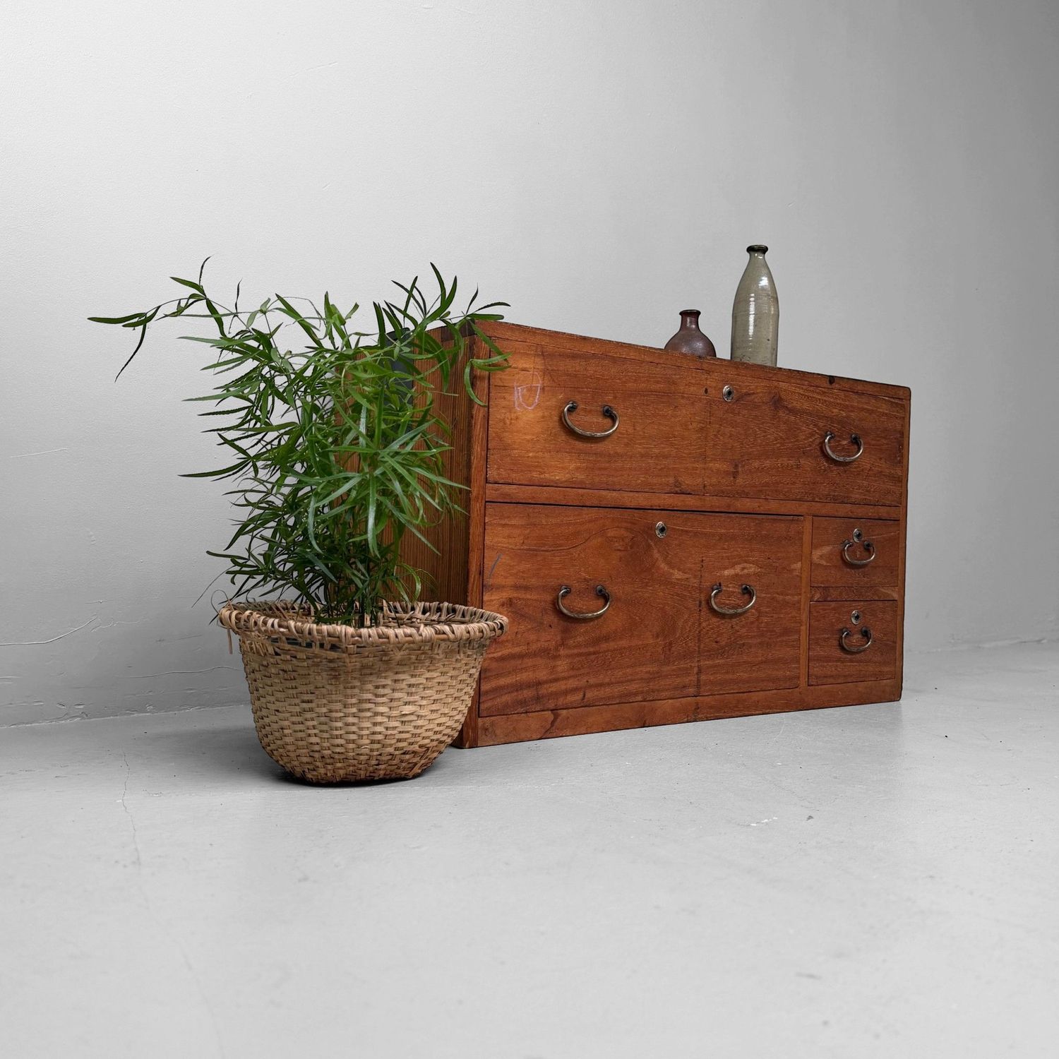 Japanese Kimono Tansu, Low Chest of Drawers, Storage Cabinet, 1920s