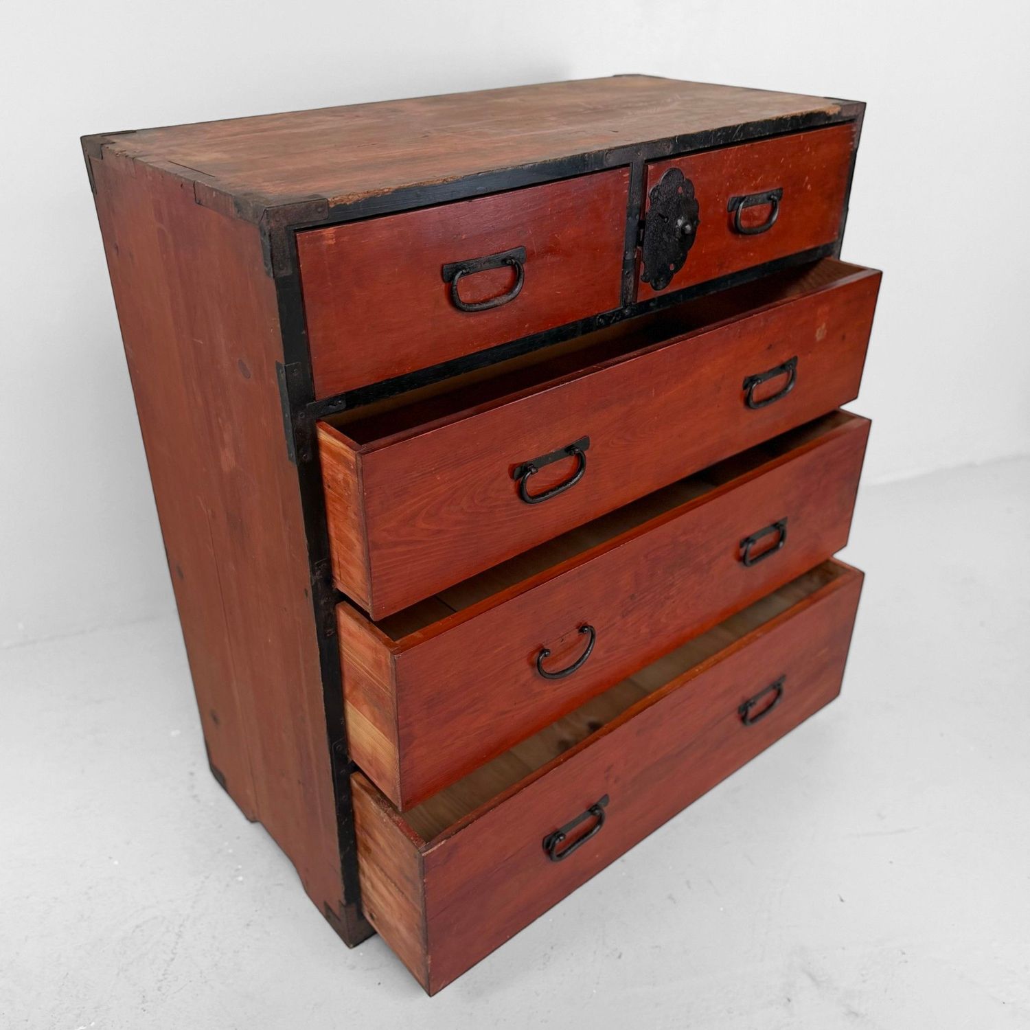 Japanese Kimono Tansu, Storage Chest, Drawer Cabinet, 1880–1910 Japanese Kimono Tansu, Storage Chest, Drawer Cabinet, 1880–1910