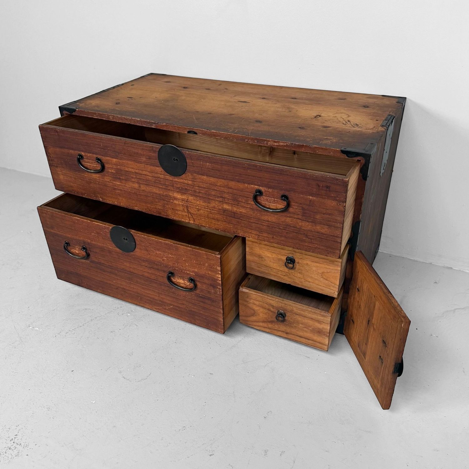 Minimalist Japanese Low Tansu, Storage Cabinet, 1890–1910