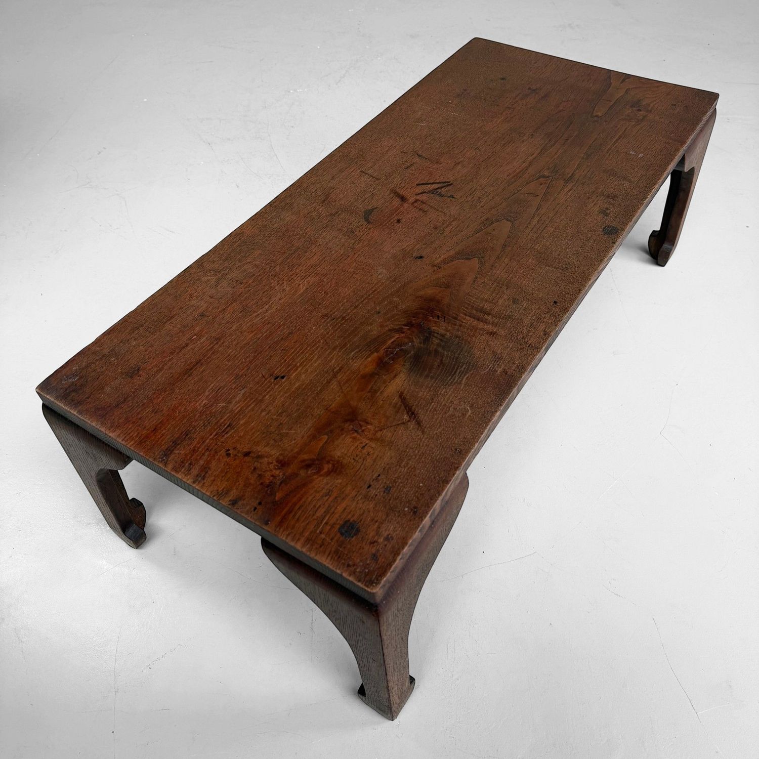 Antique Low Japanese Zataku Table, 1920s Antique Low Japanese Zataku Table, 1920s