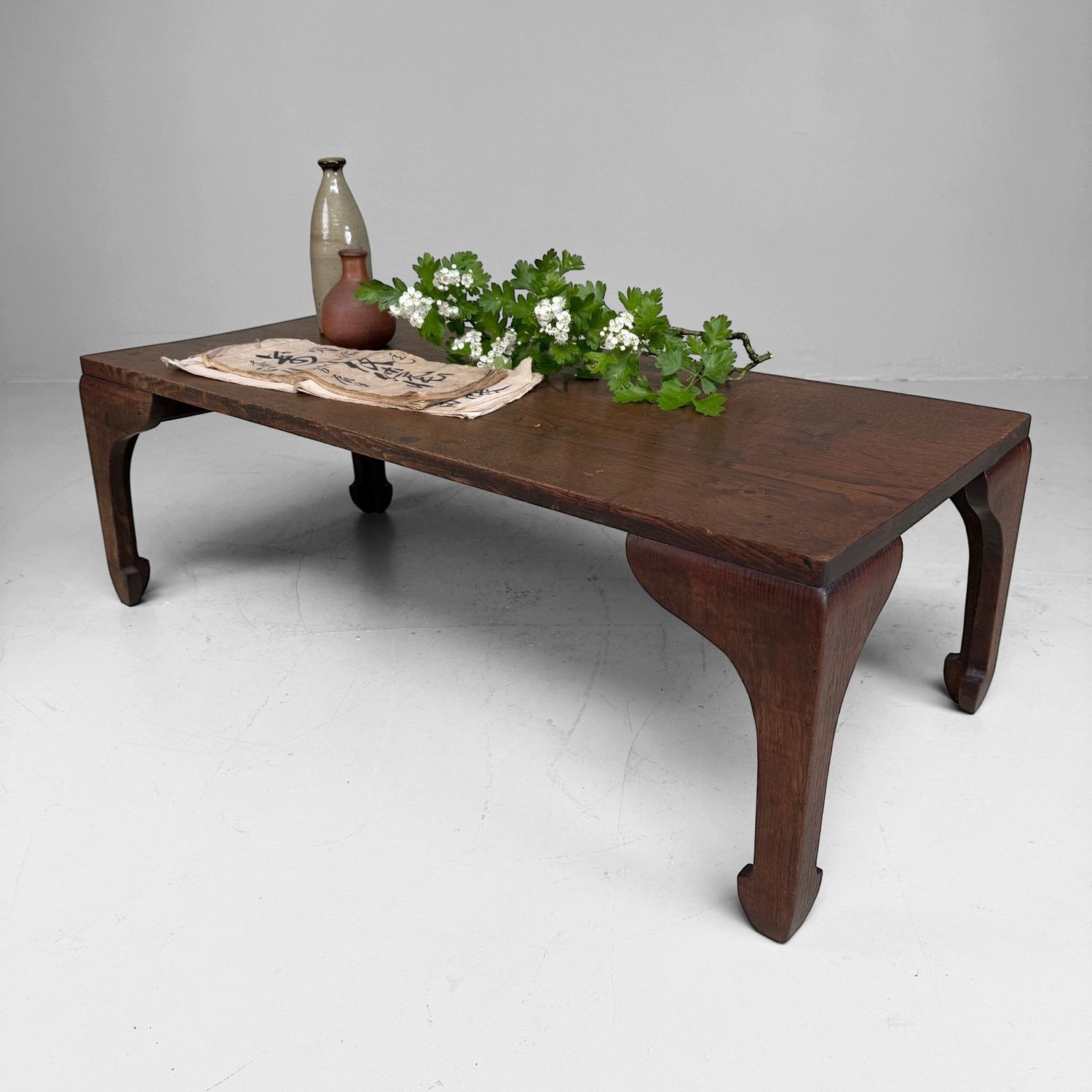 Antique Low Japanese Zataku Table, 1920s Antique Low Japanese Zataku Table, 1920s