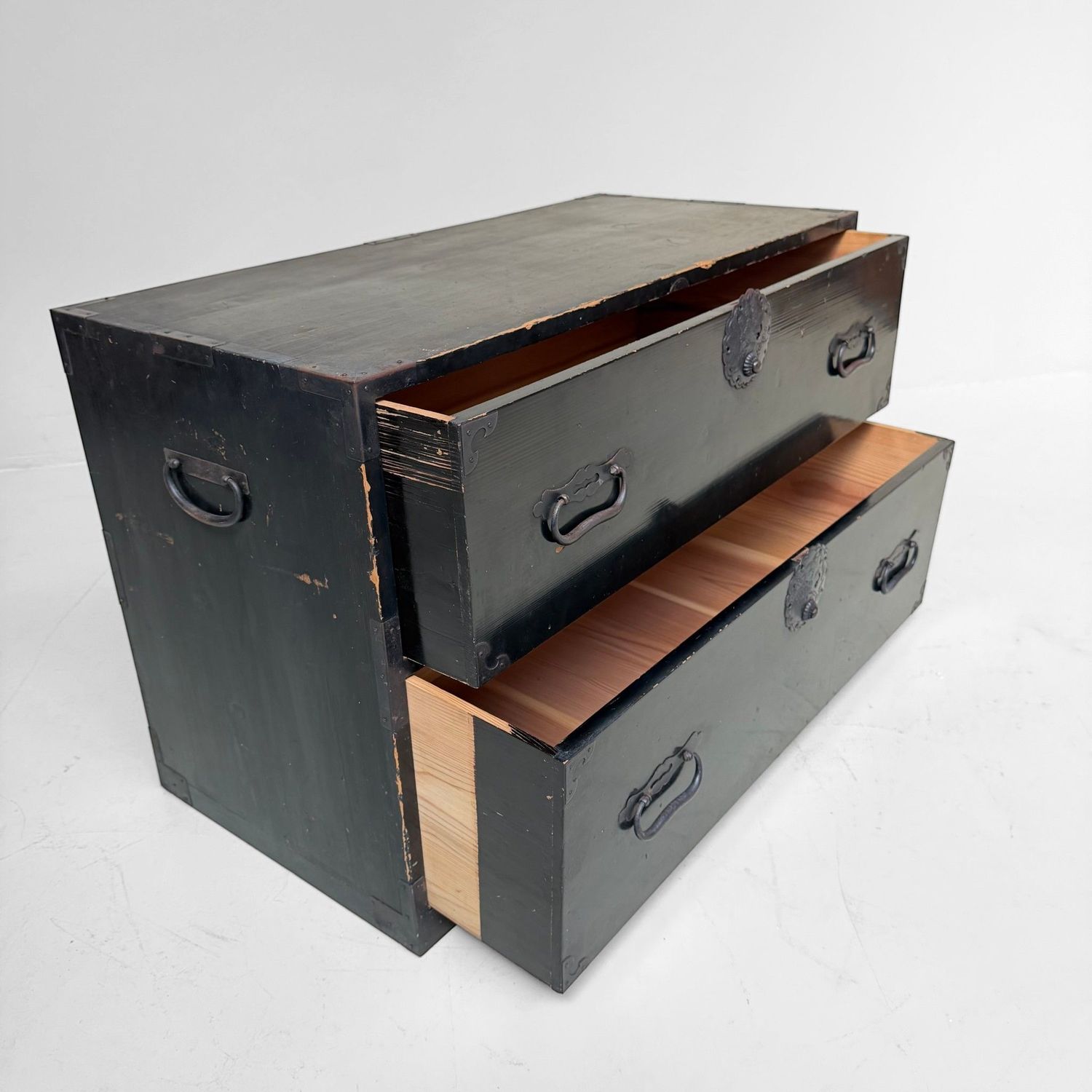 Minimalistic Japanese Kimono Tansu Chest, 1910