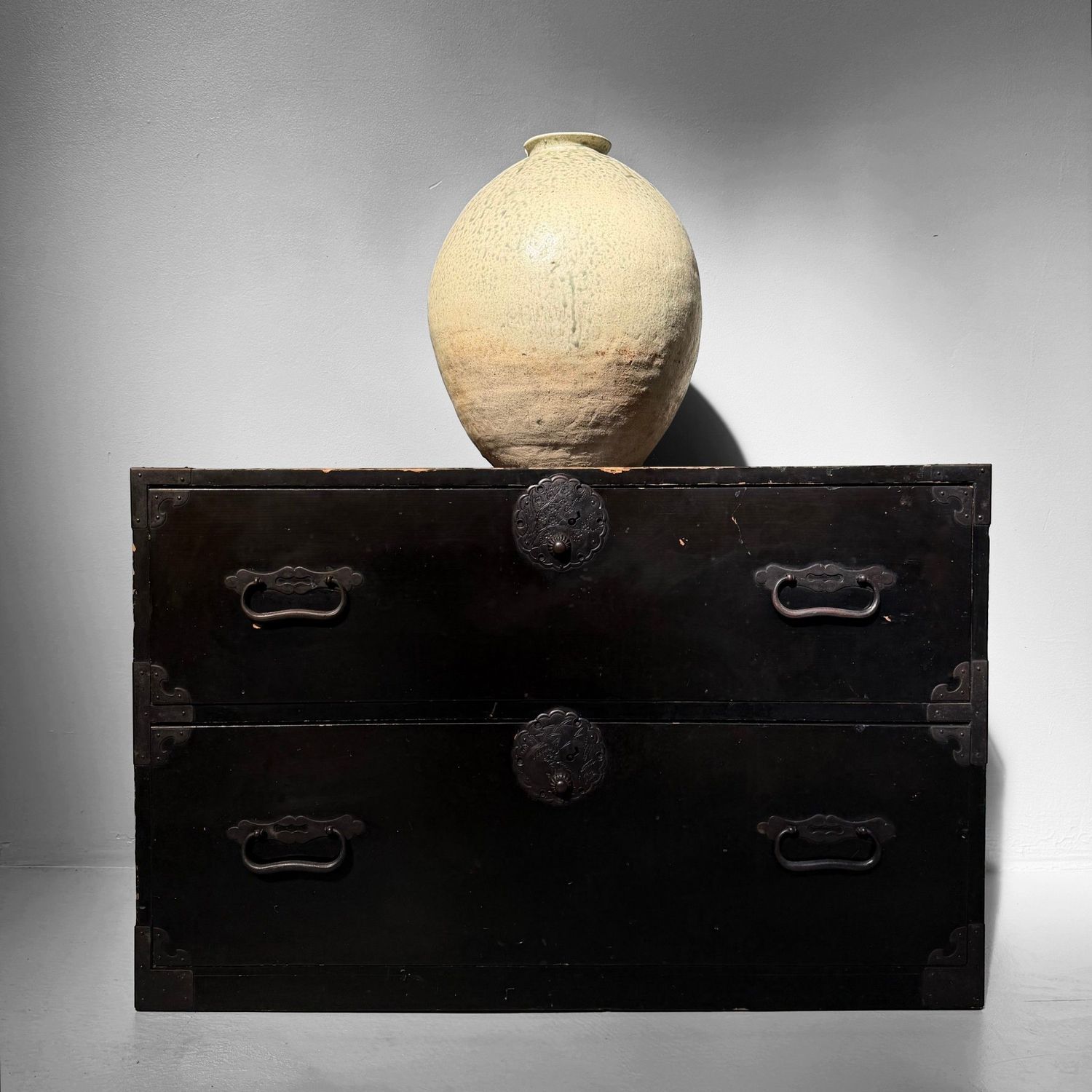 Minimalistische Japanse Kimono Tansu Ladekast, 1910