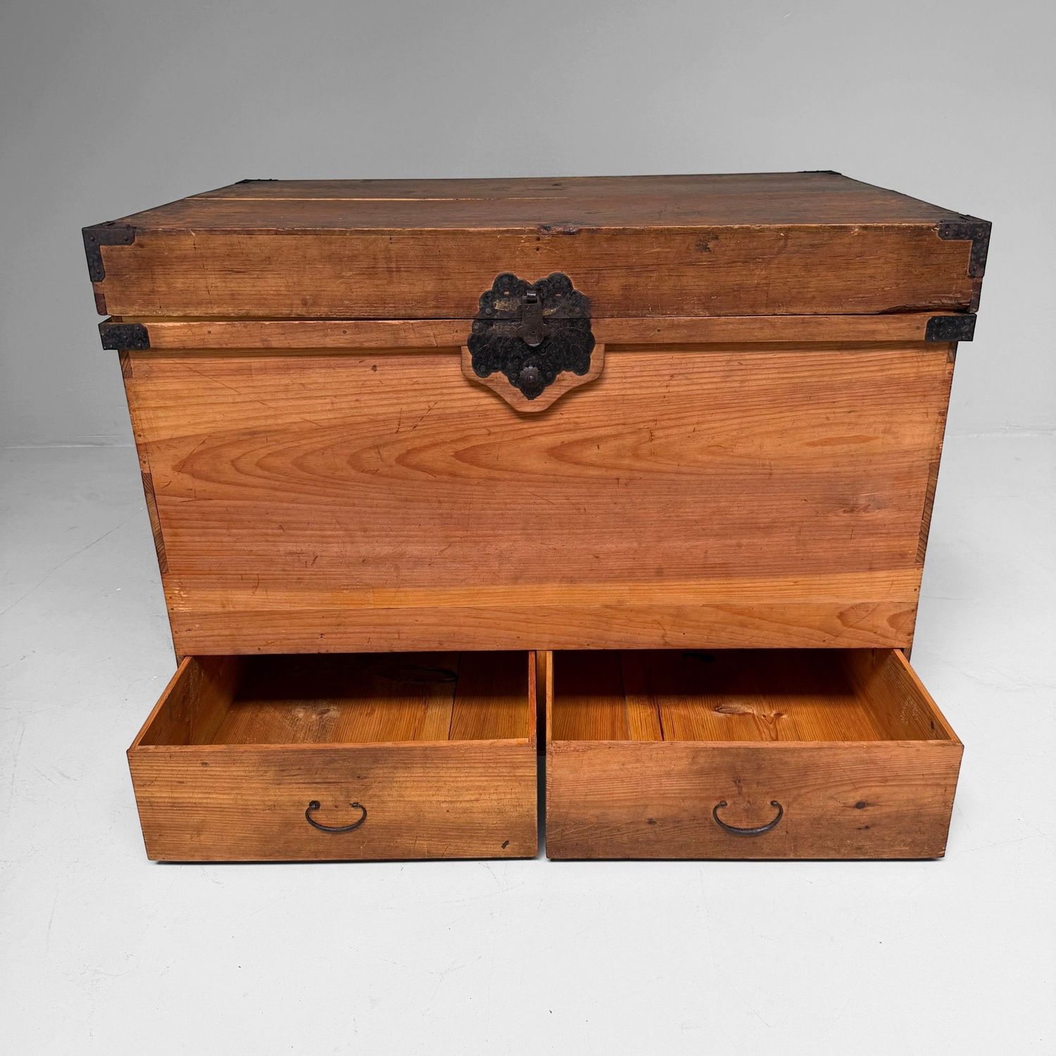 Antieke Japanse Nagamochi Tansu Opbergkist, 1880–1900