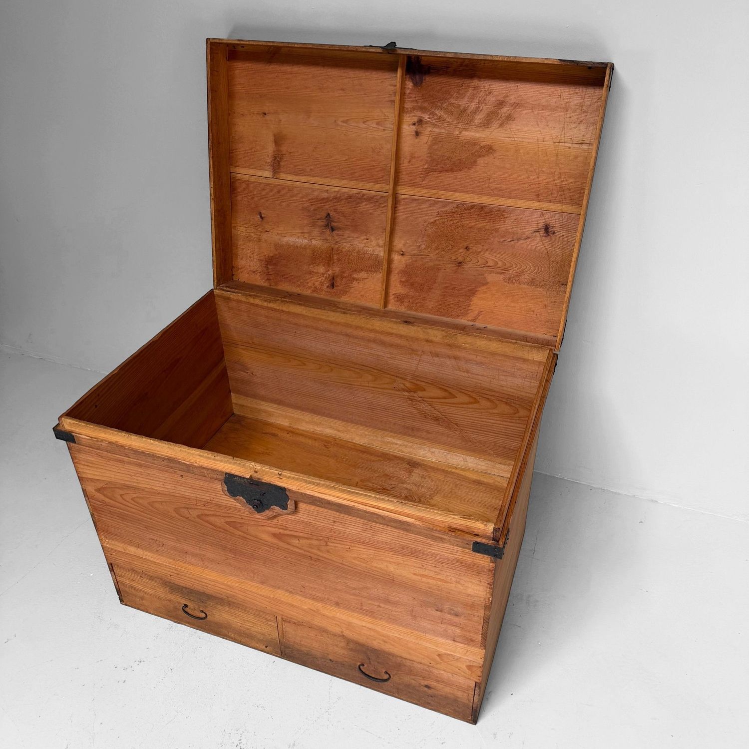 Antieke Japanse Nagamochi Tansu Opbergkist, 1880–1900