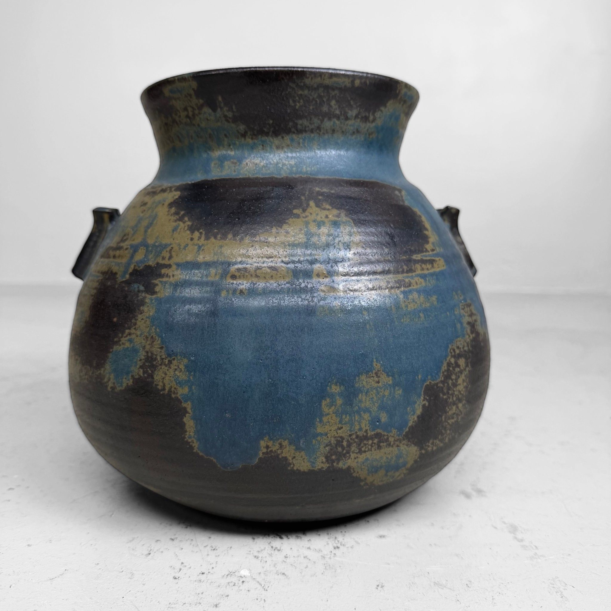Japanese ceramics & porcelain | Black Market Antwerp – Black