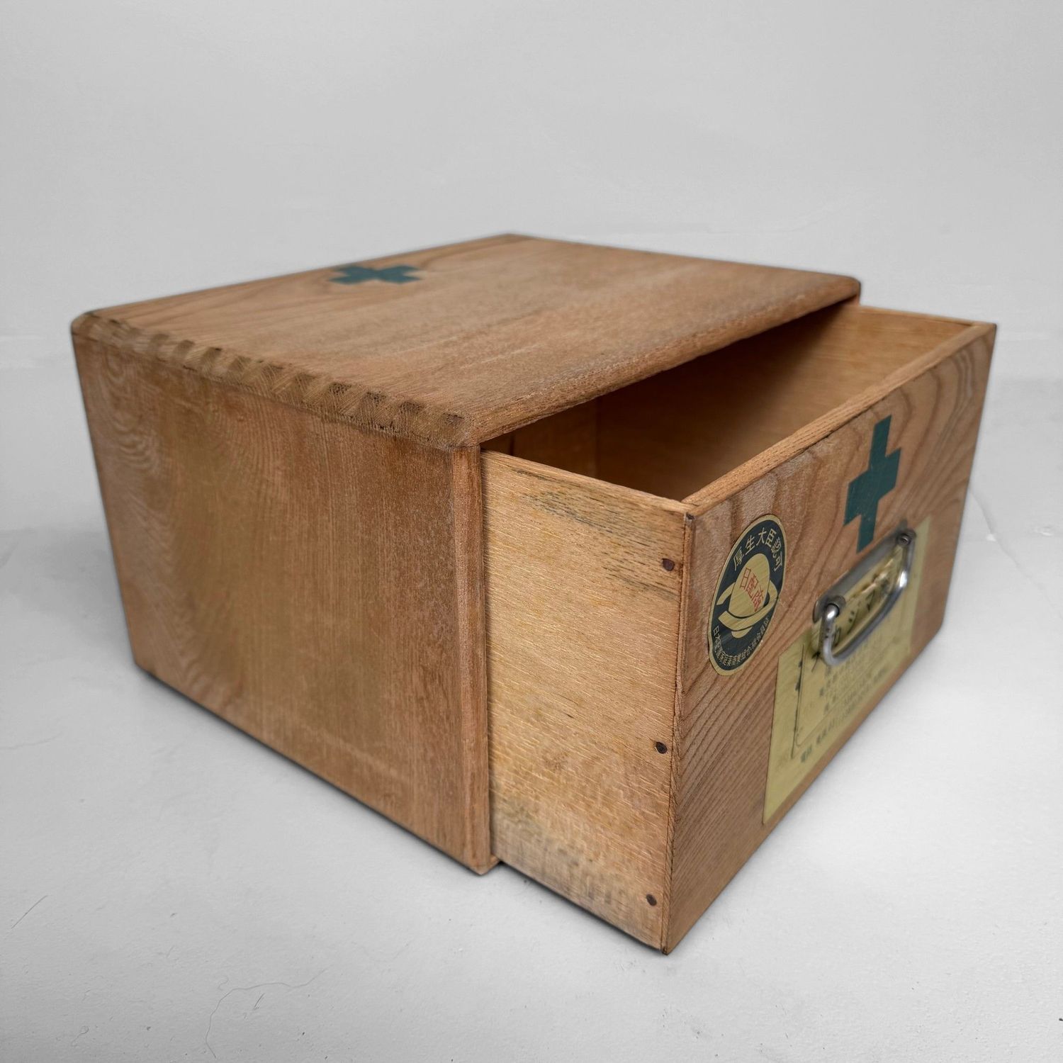 Vintage Japans Medicijnkastje / Bureau Organizer, 1960s