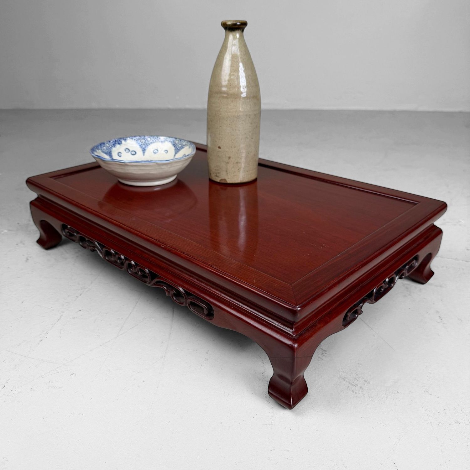 ​Vintage Japanse Lage Standaard ‘Karimoku’, 1960–1970