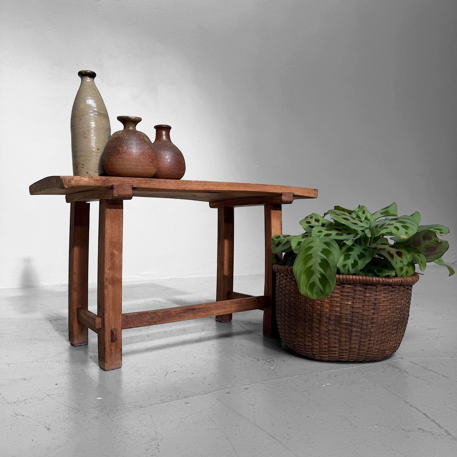 Antieke Japanse Lage Houten Tafel, Meiji-inscriptie 1897