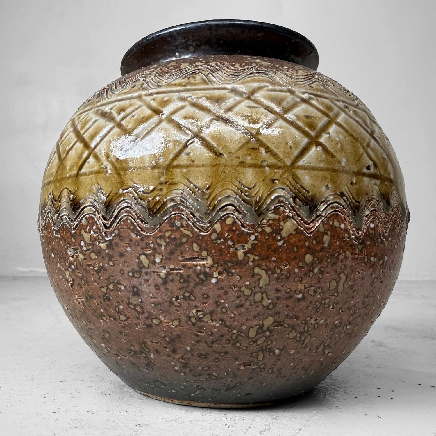 Vintage Japanese Shigaraki-yaki Ikebana Vase, 1970–1980