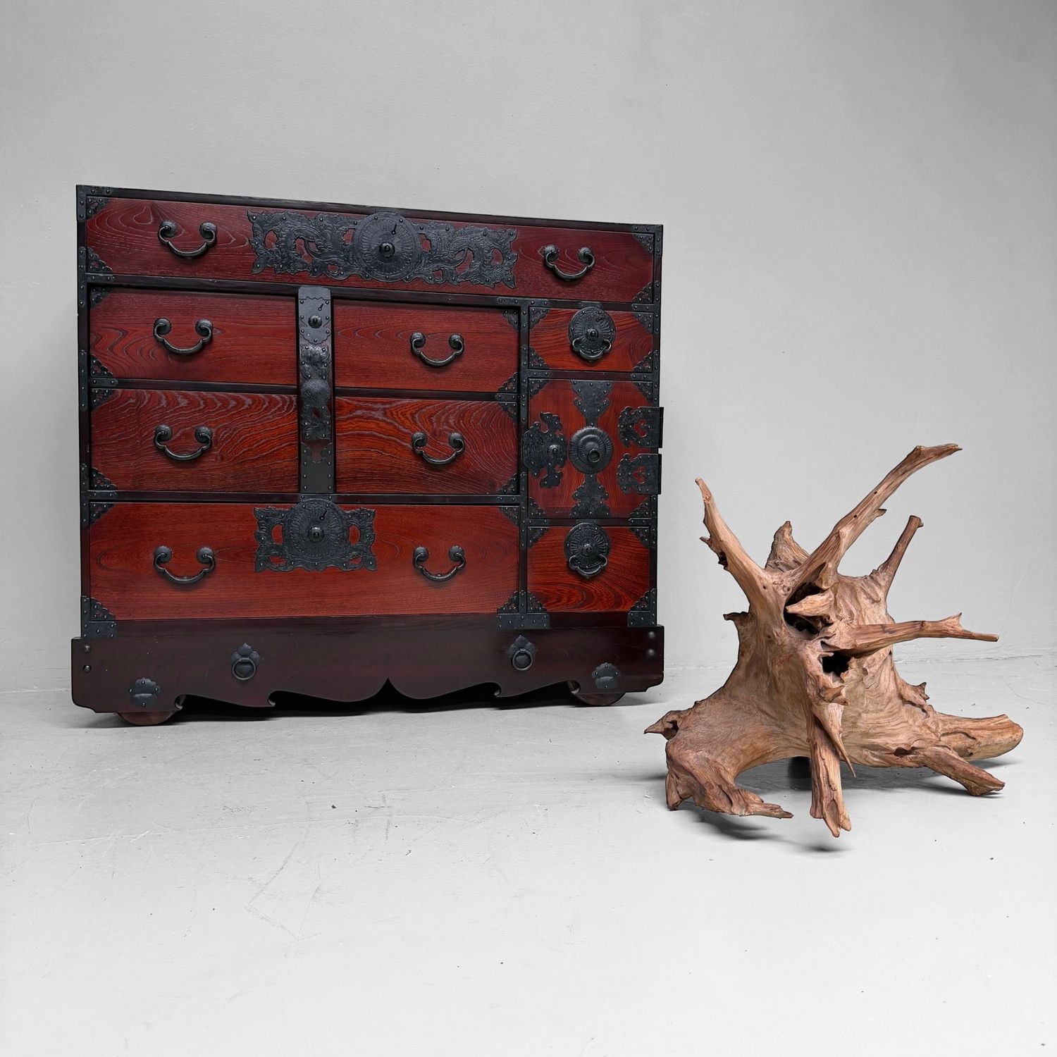 Traditionele Iwayado Kuruma-dansu op Houten Wielen, Japan, 1960s
