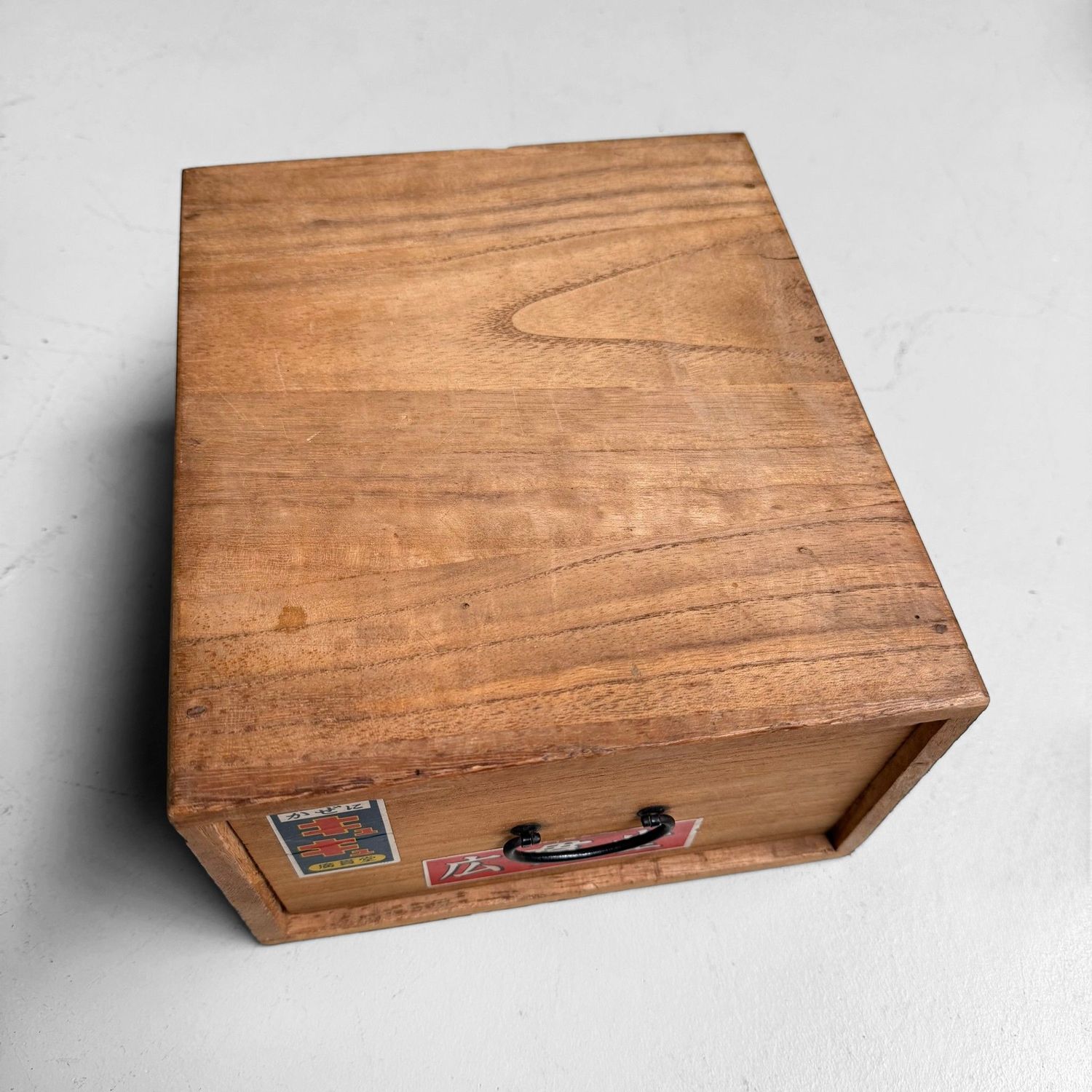 ​Japans Houten Apotheekkastje met Lade, 1950s