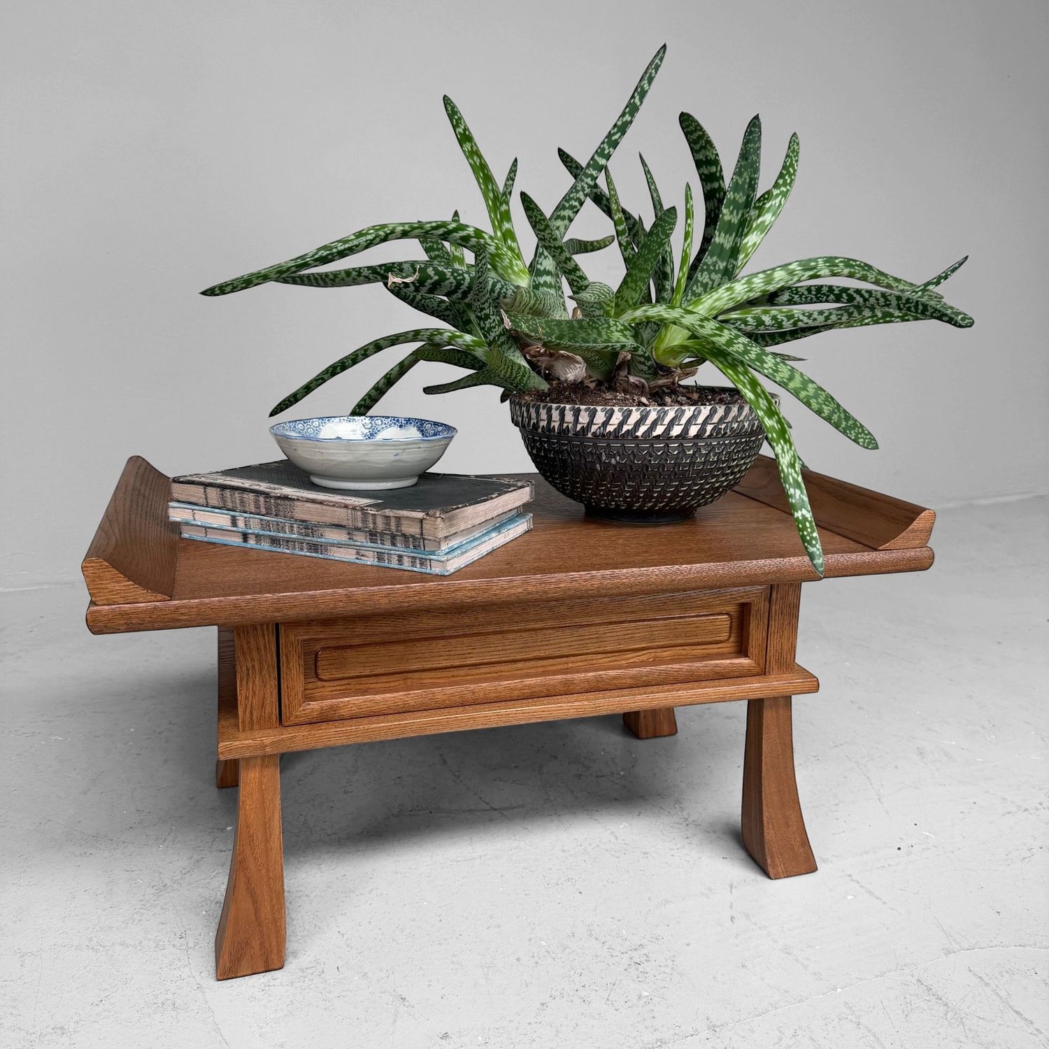 Vintage Japans Displaytafeltje met Lade, 1960–1970s