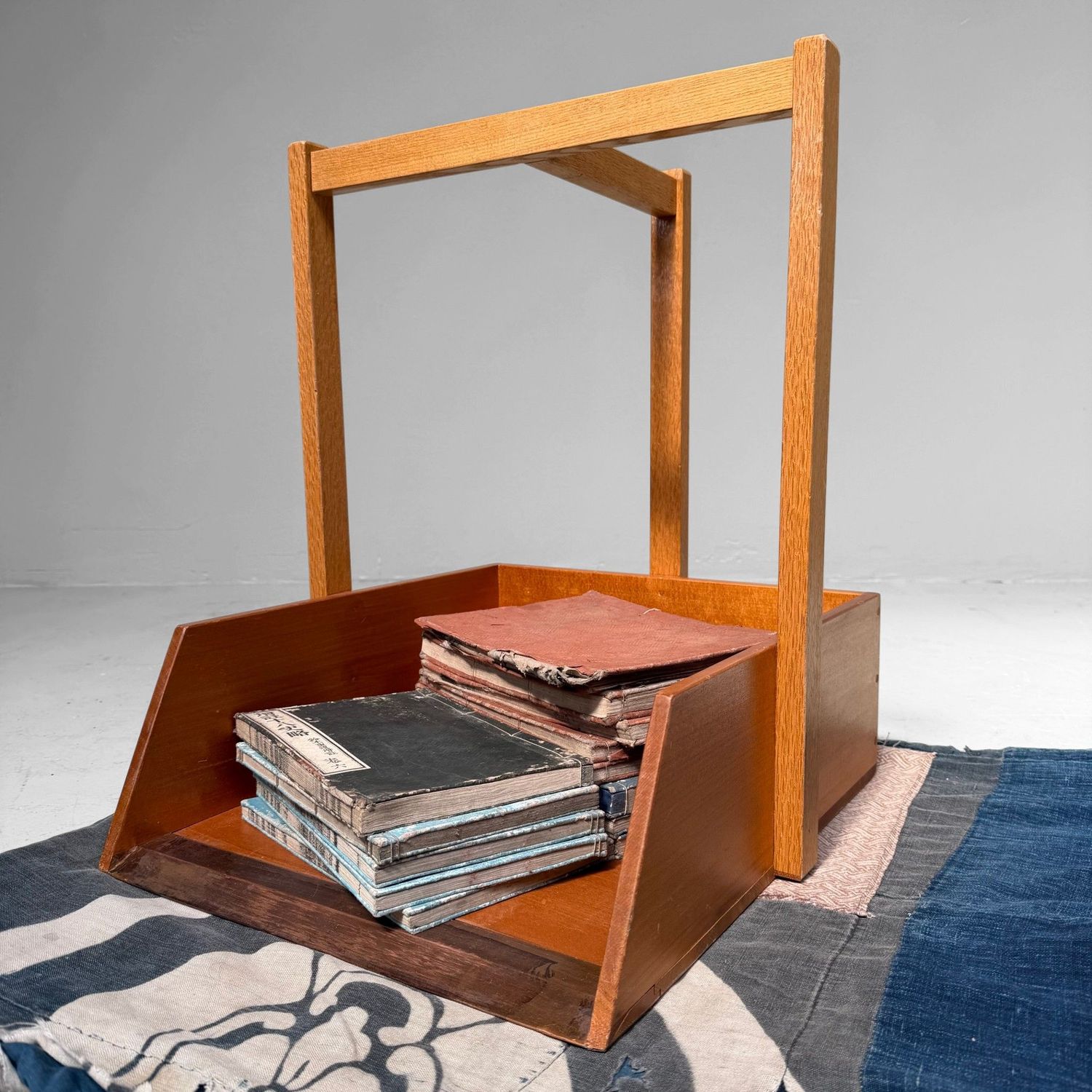 ​Vintage Japanse Houten Chiritori / Stofblik met Koperen Rand, 1960s