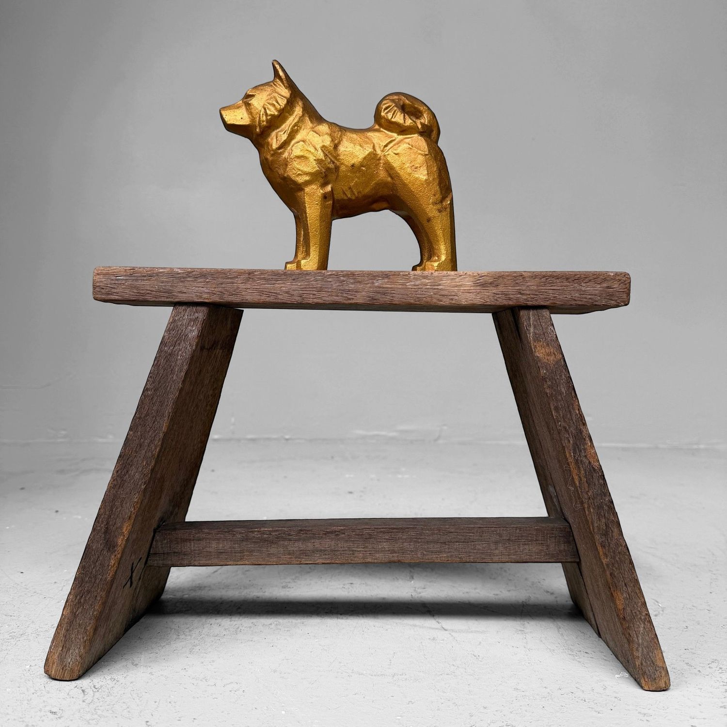 ​Vintage Goudkleurig Metalen Japans Hondenbeeld, 'Shiba Inu', 1960s