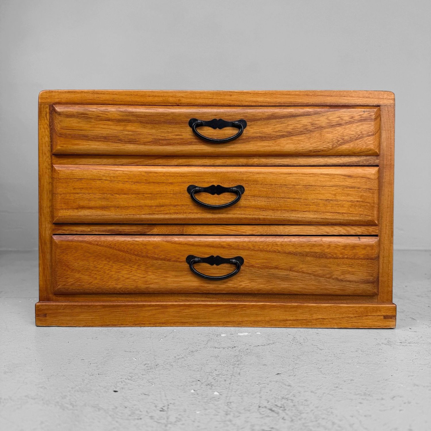 Small Japanese furniture & haribako | Black Market Antwerp – Black