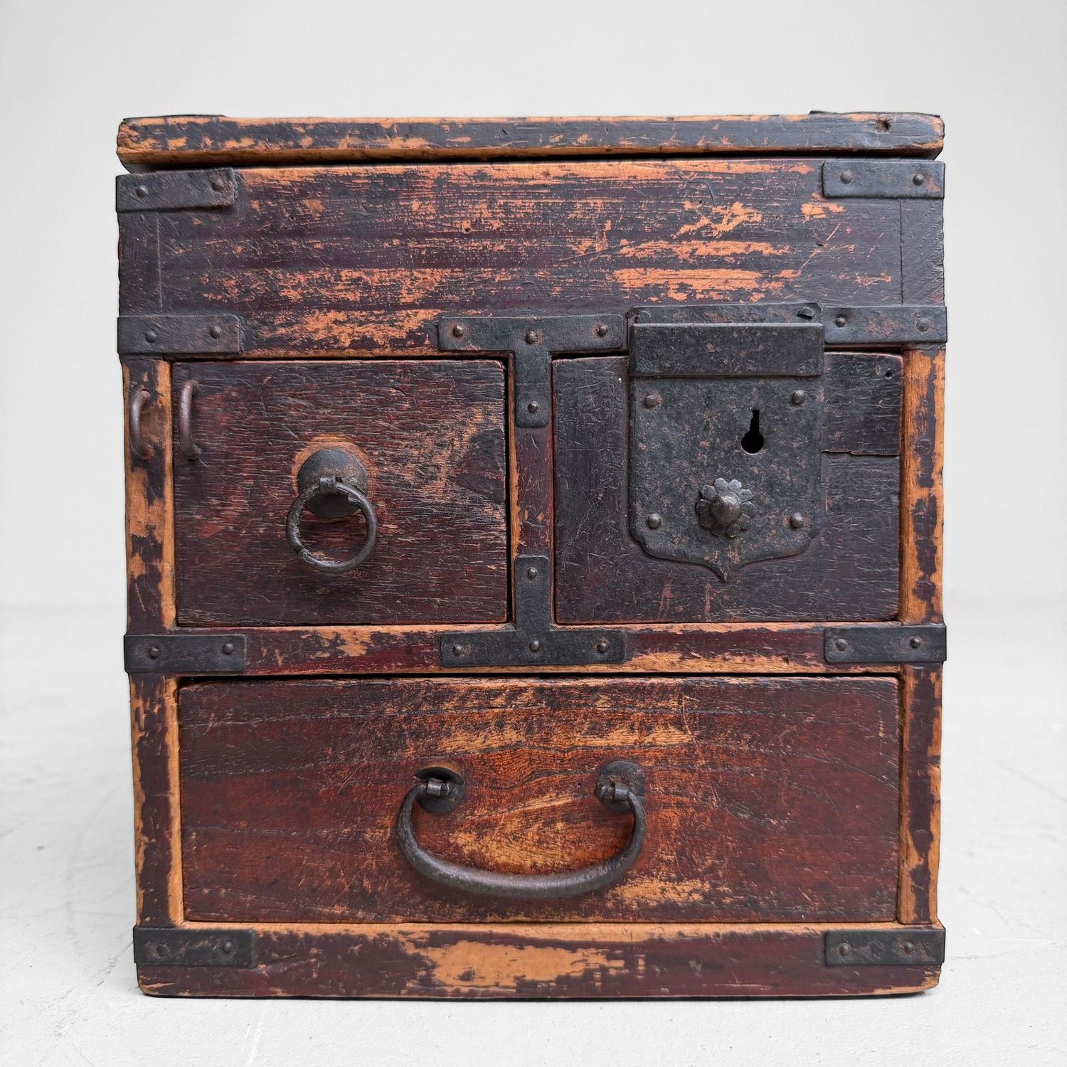 Rare Japanese Suzuribako Calligraphy Box, 1870–1890 Rare Japanese Suzuribako Calligraphy Box, 1870–1890