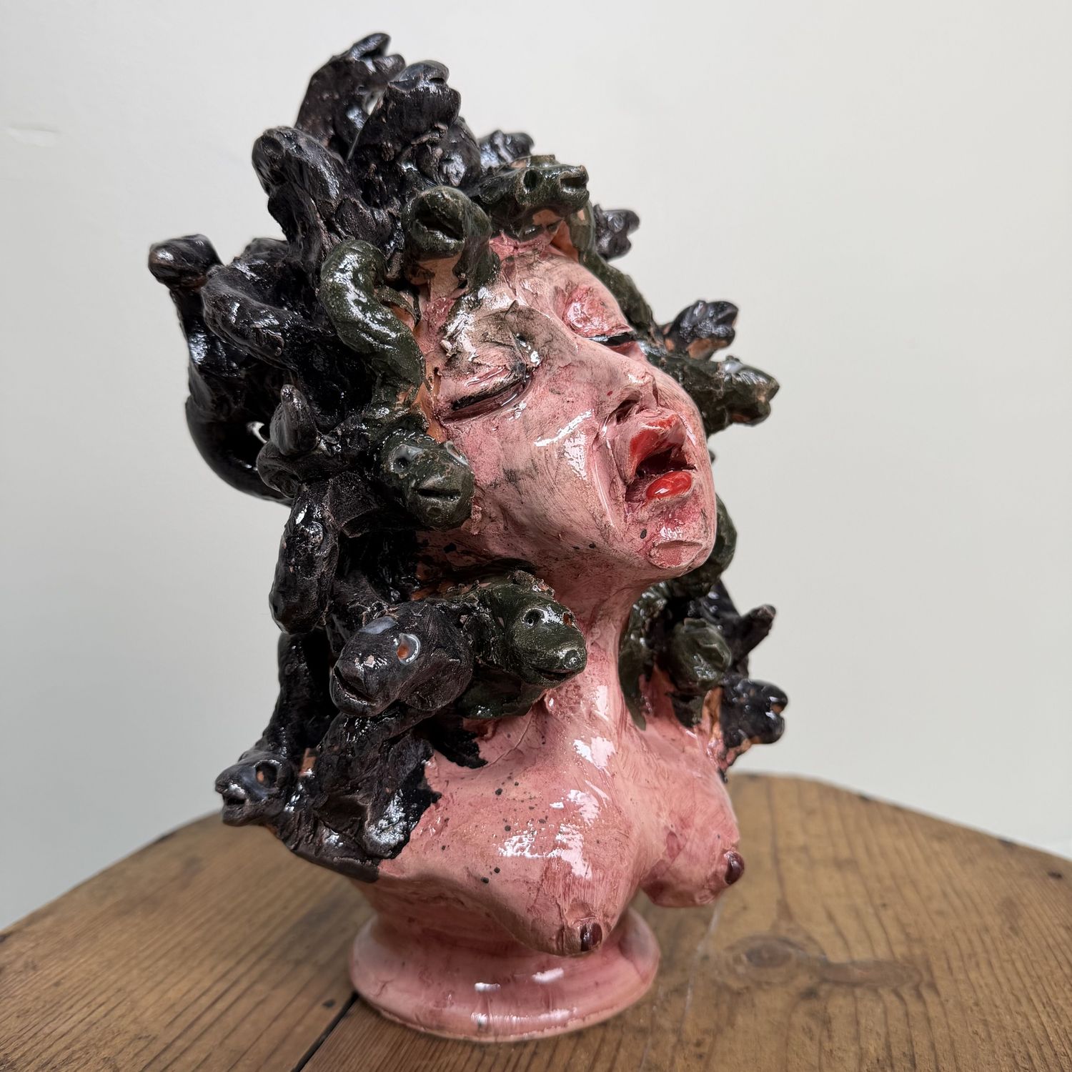Unieke Keramieken Medusa Buste, Gennaro Condurso, Italy