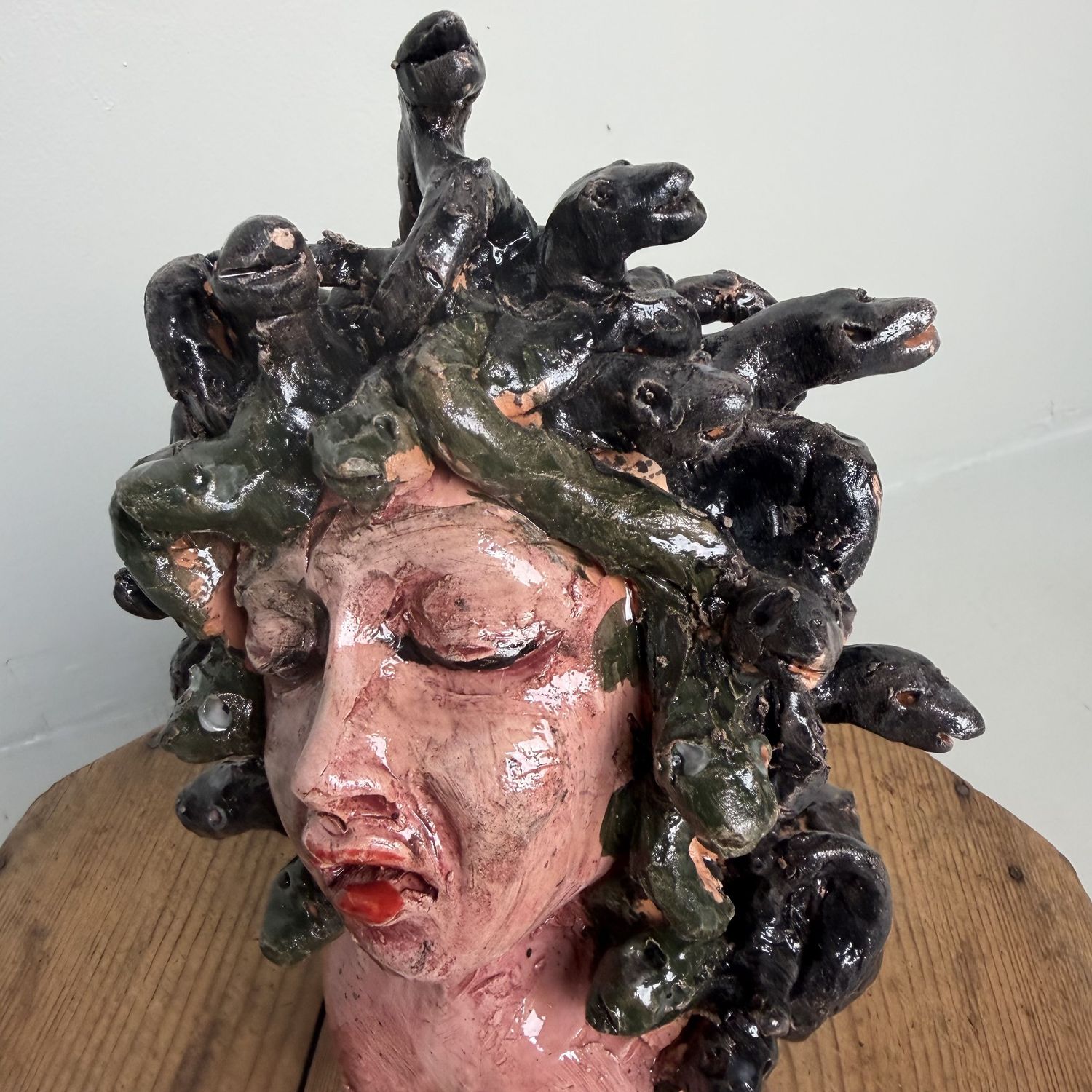 Unieke Keramieken Medusa Buste, Gennaro Condurso, Italy
