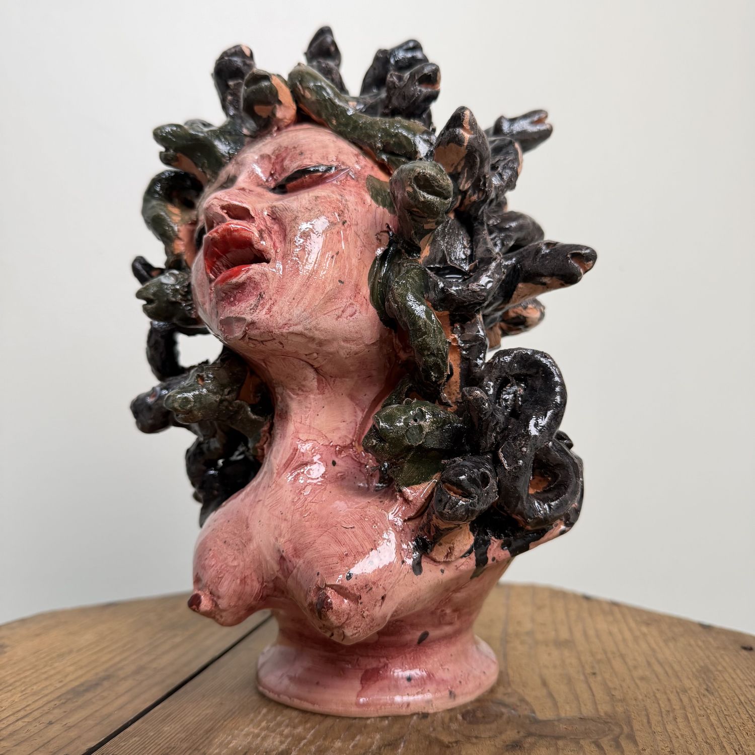 Unieke Keramieken Medusa Buste, Gennaro Condurso, Italy